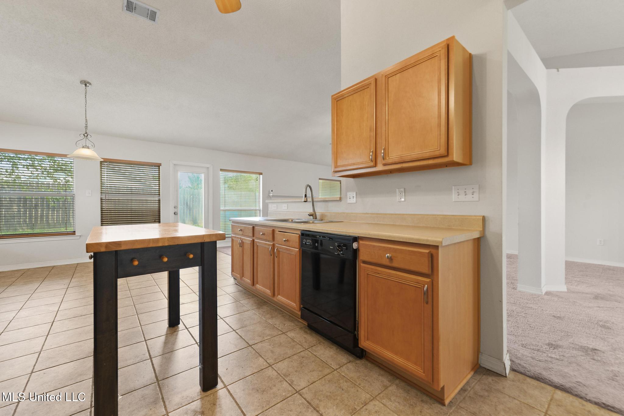 18026 Cypress Pointe Drive Property Photo 9