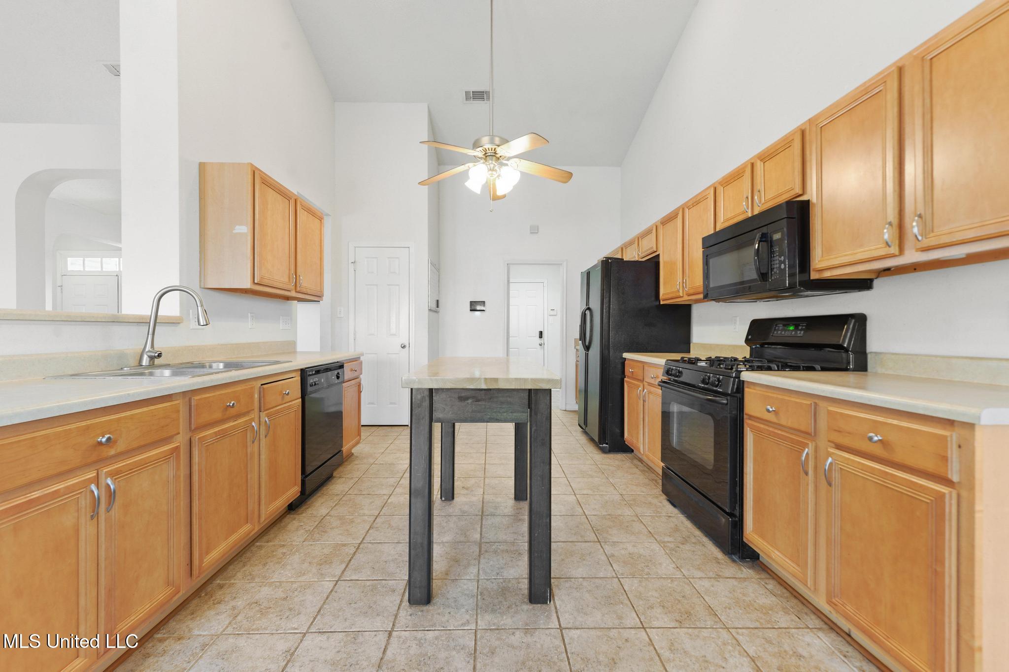 18026 Cypress Pointe Drive Property Photo 10