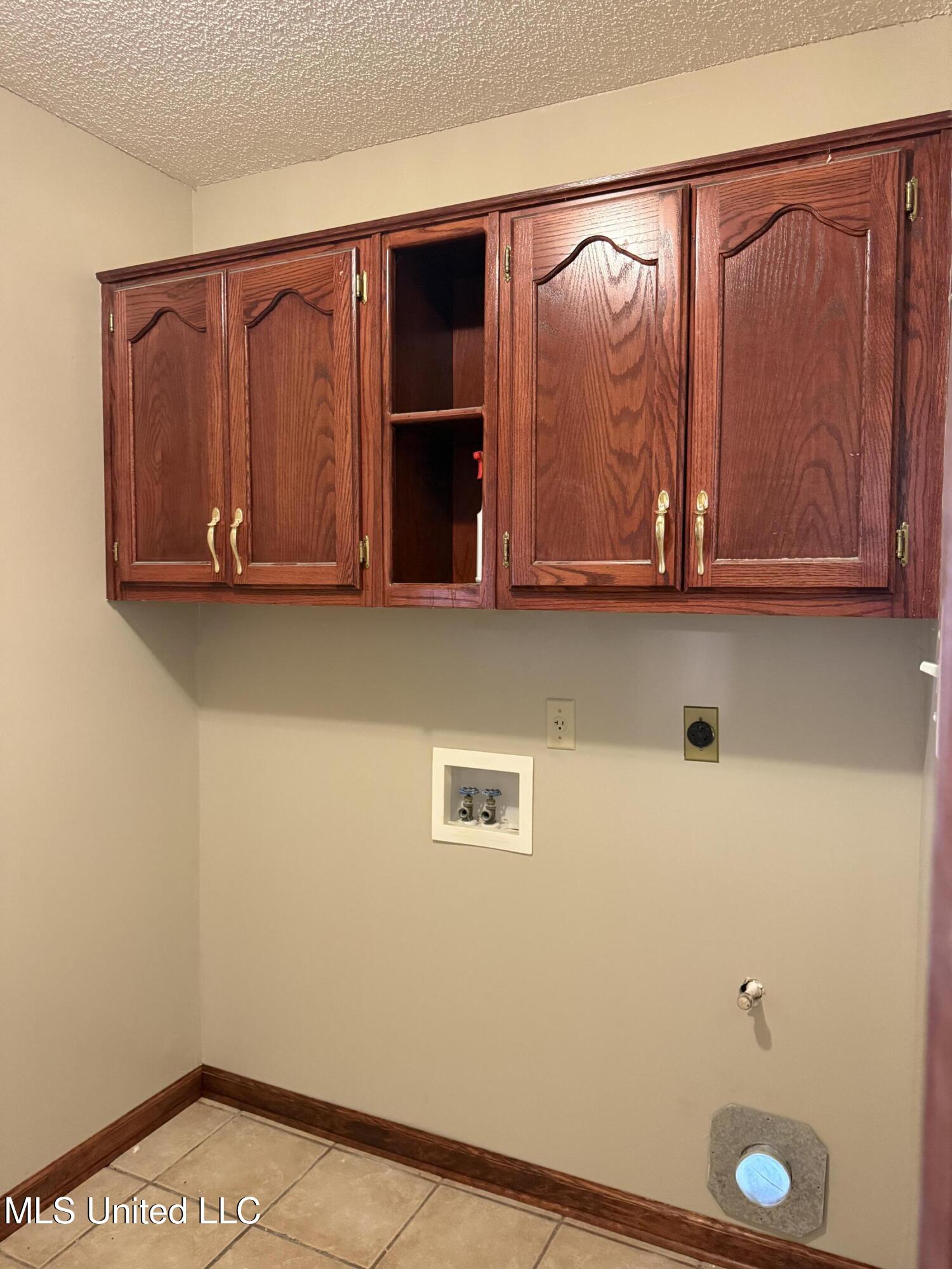 1999 Edgewood Boulevard Property Photo 14