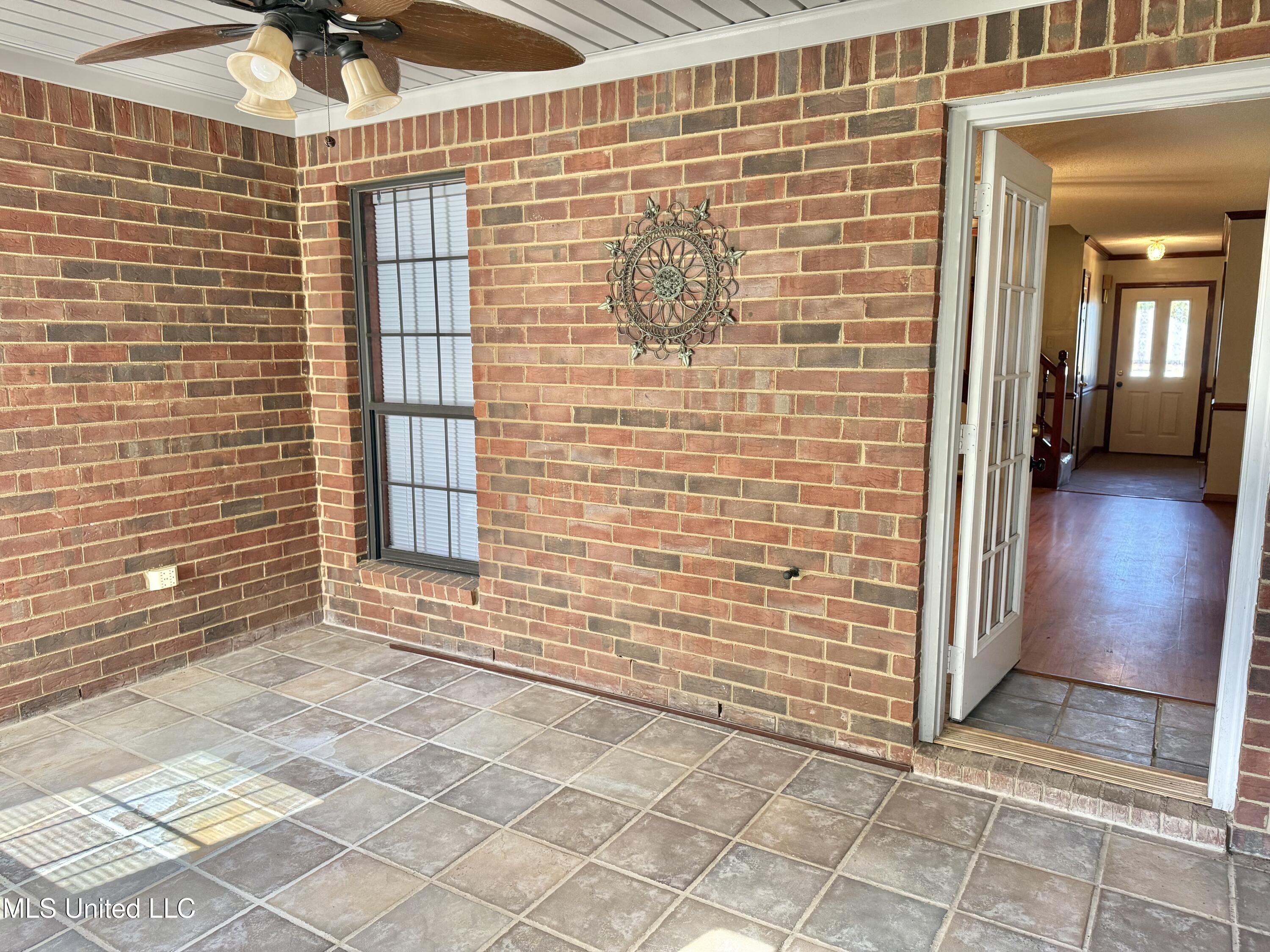 1999 Edgewood Boulevard Property Photo 26