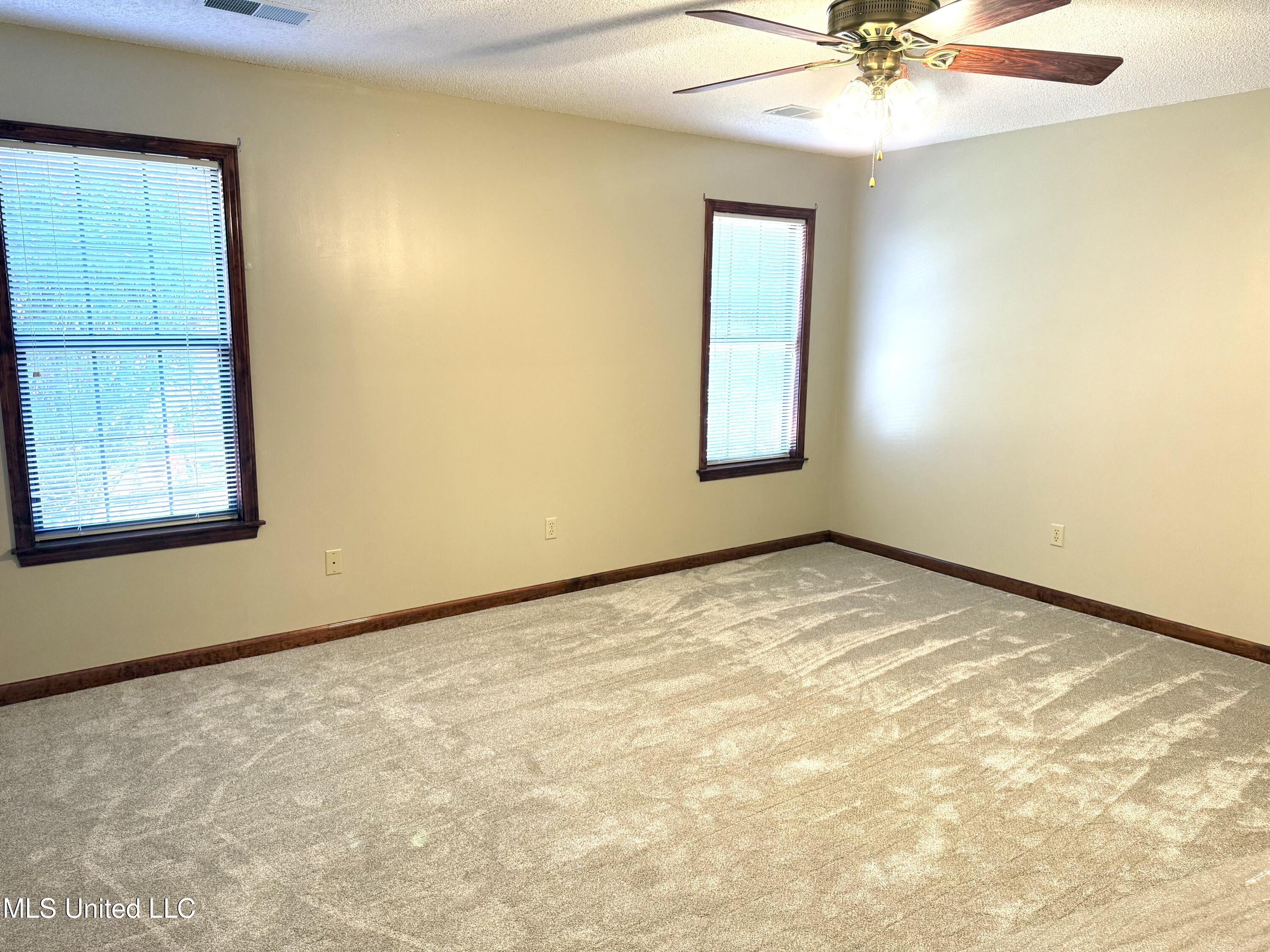 1999 Edgewood Boulevard Property Photo 30