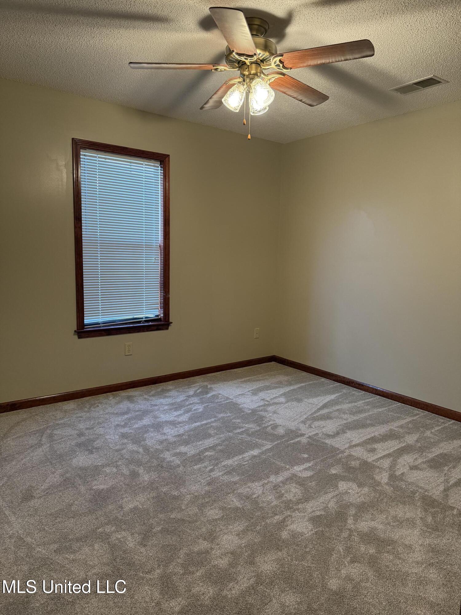 1999 Edgewood Boulevard Property Photo 34