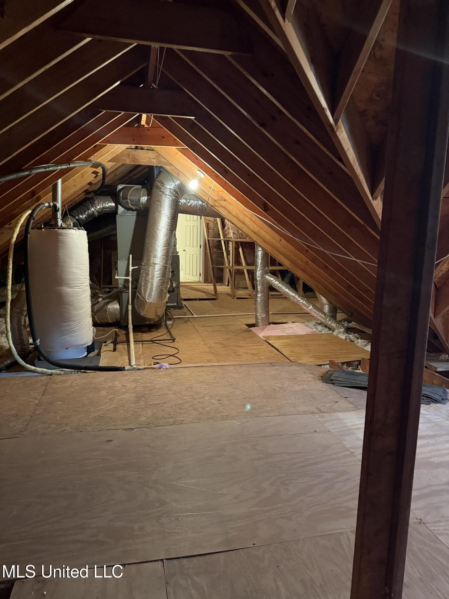 1999 Edgewood Boulevard Property Photo 45