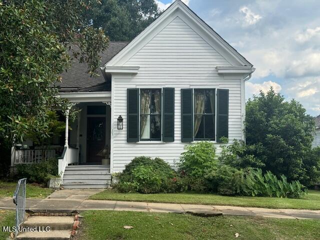 205 Linton Avenue Property Photo 2