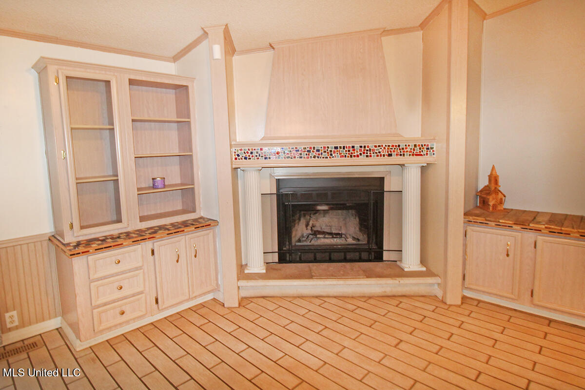 202 Howell Road Property Photo 8
