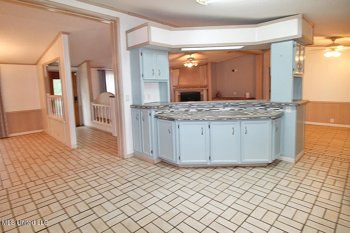 202 Howell Road Property Photo 16