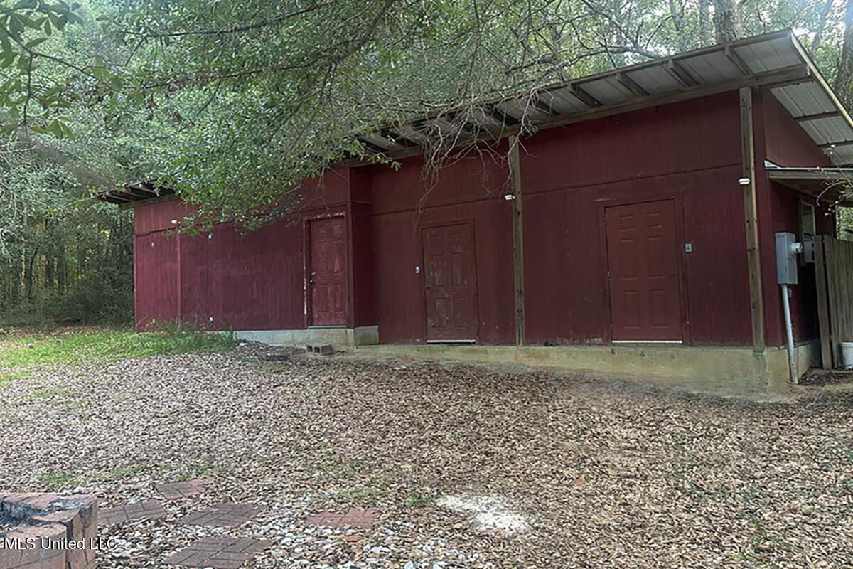 202 Howell Road Property Photo 39