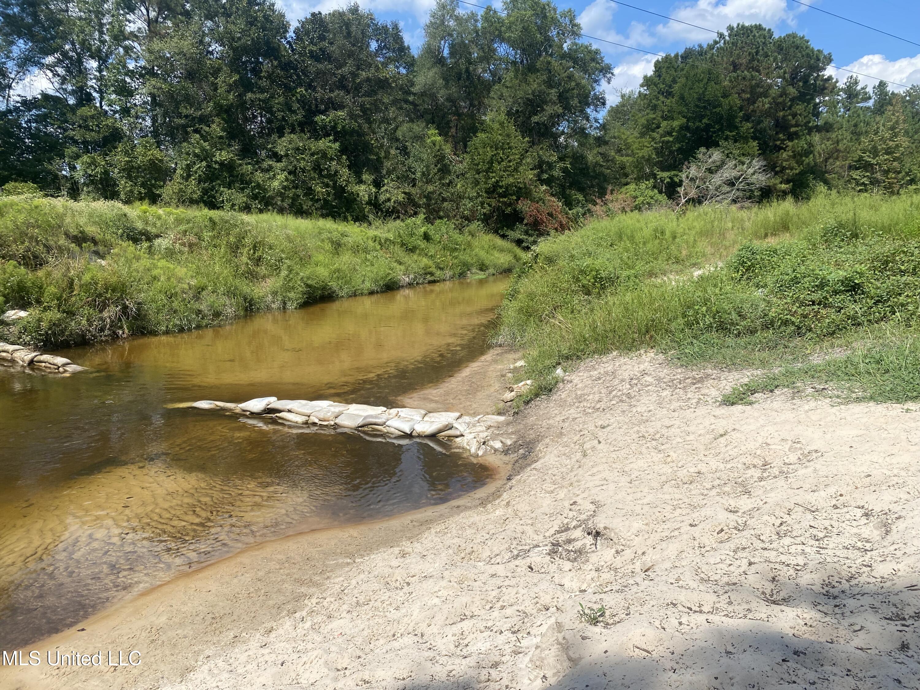 M M Cochran Road Property Photo 1