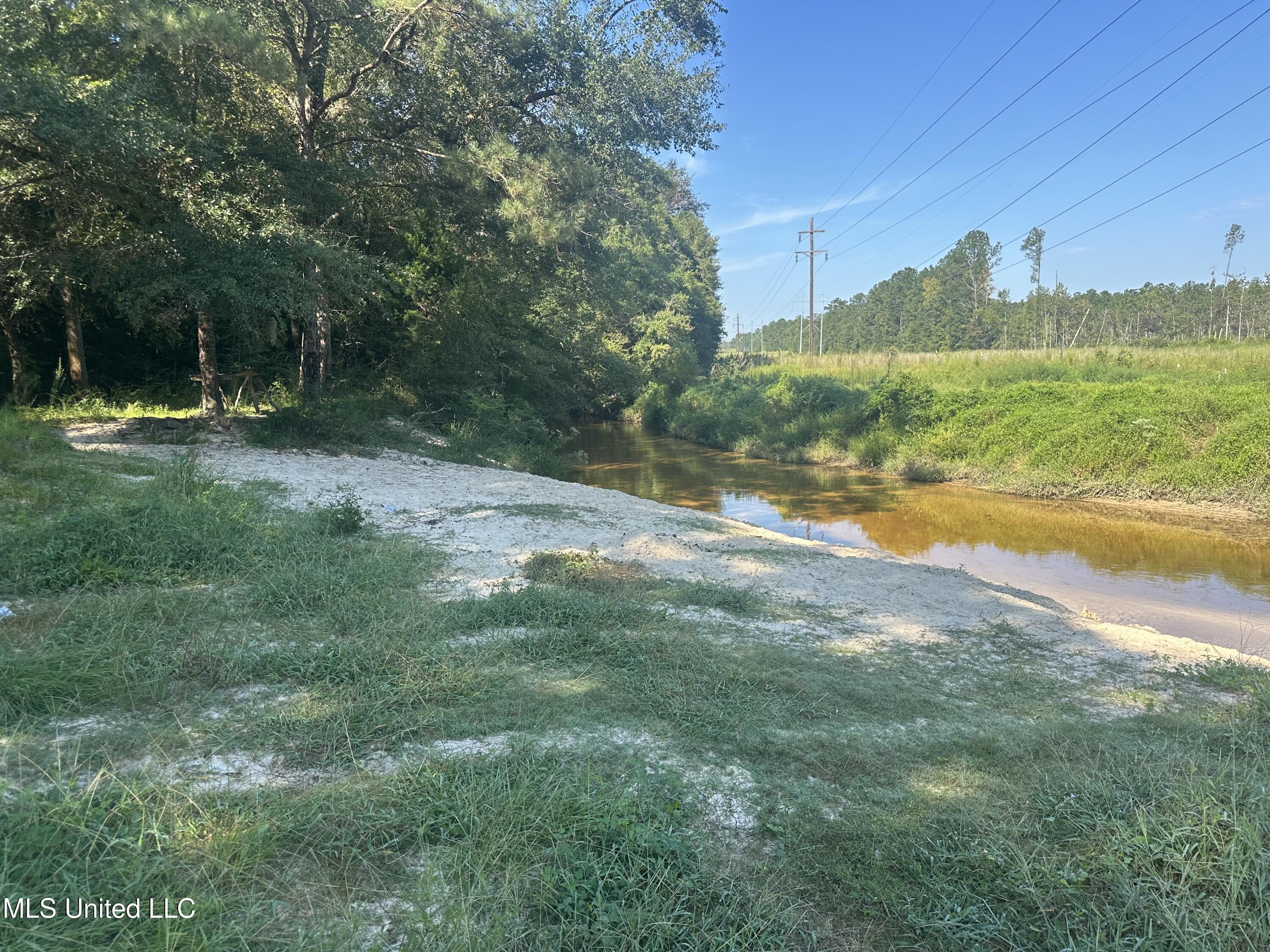 M M Cochran Road Property Photo 3