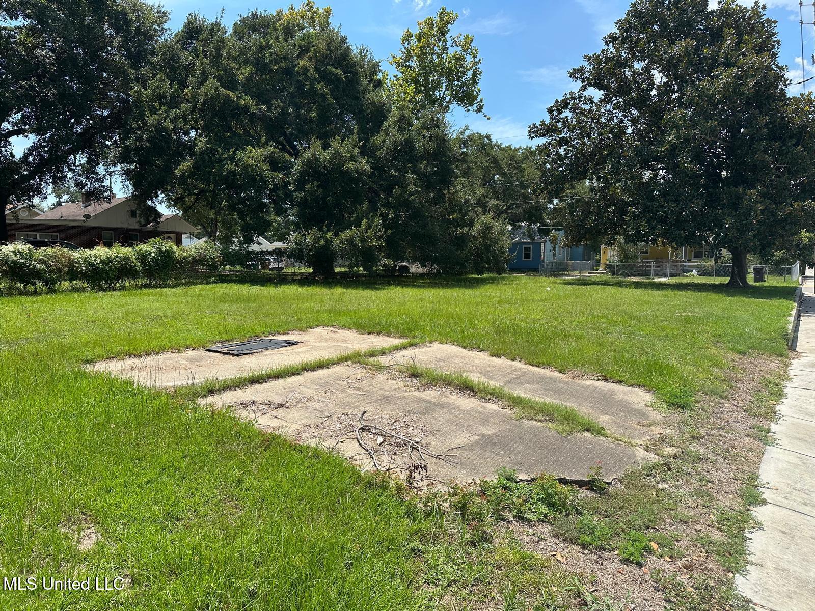 294 Kuhn Street Property Photo 9