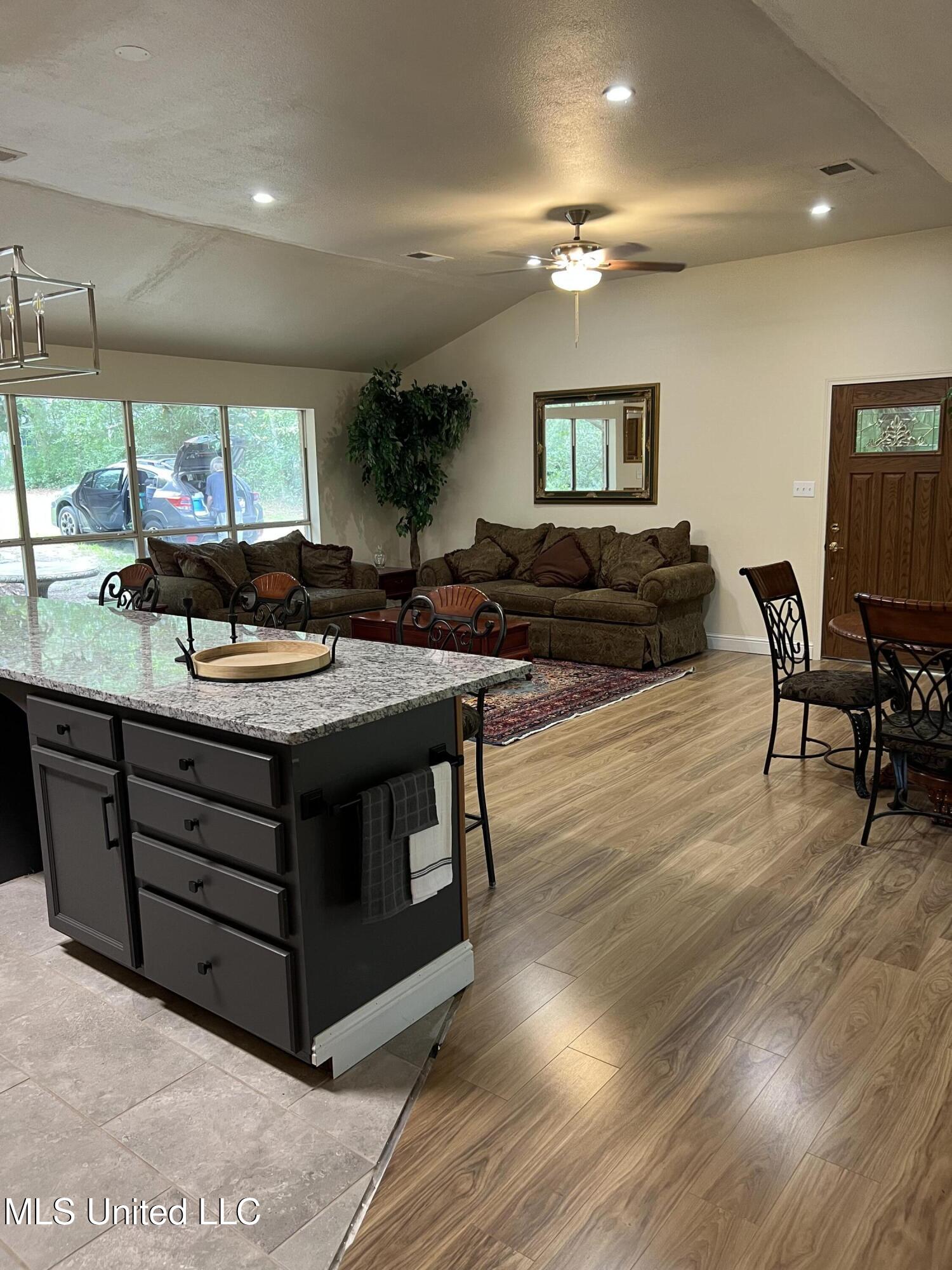 260 Lakeside Drive Property Photo 1