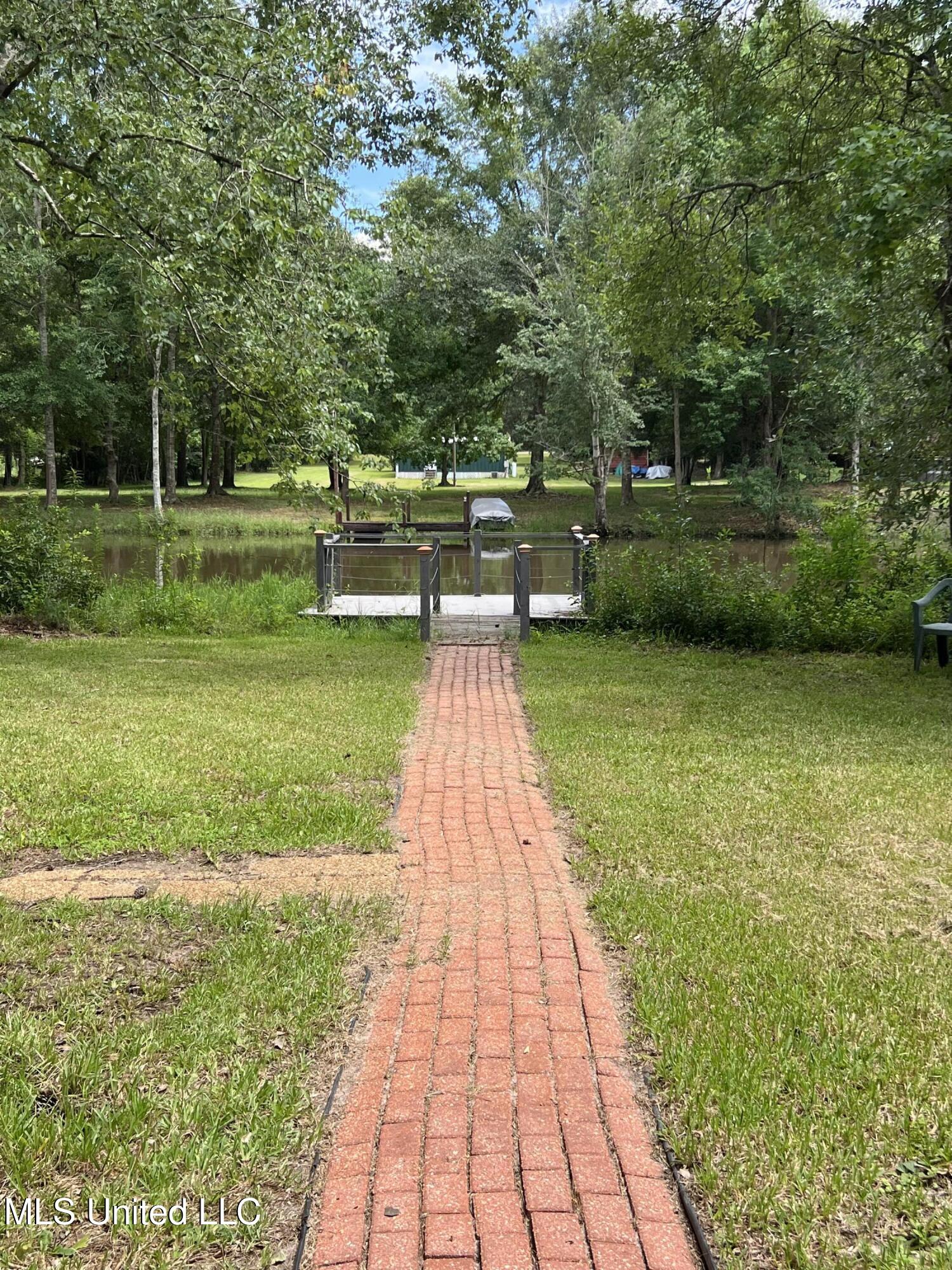 260 Lakeside Drive Property Photo 24