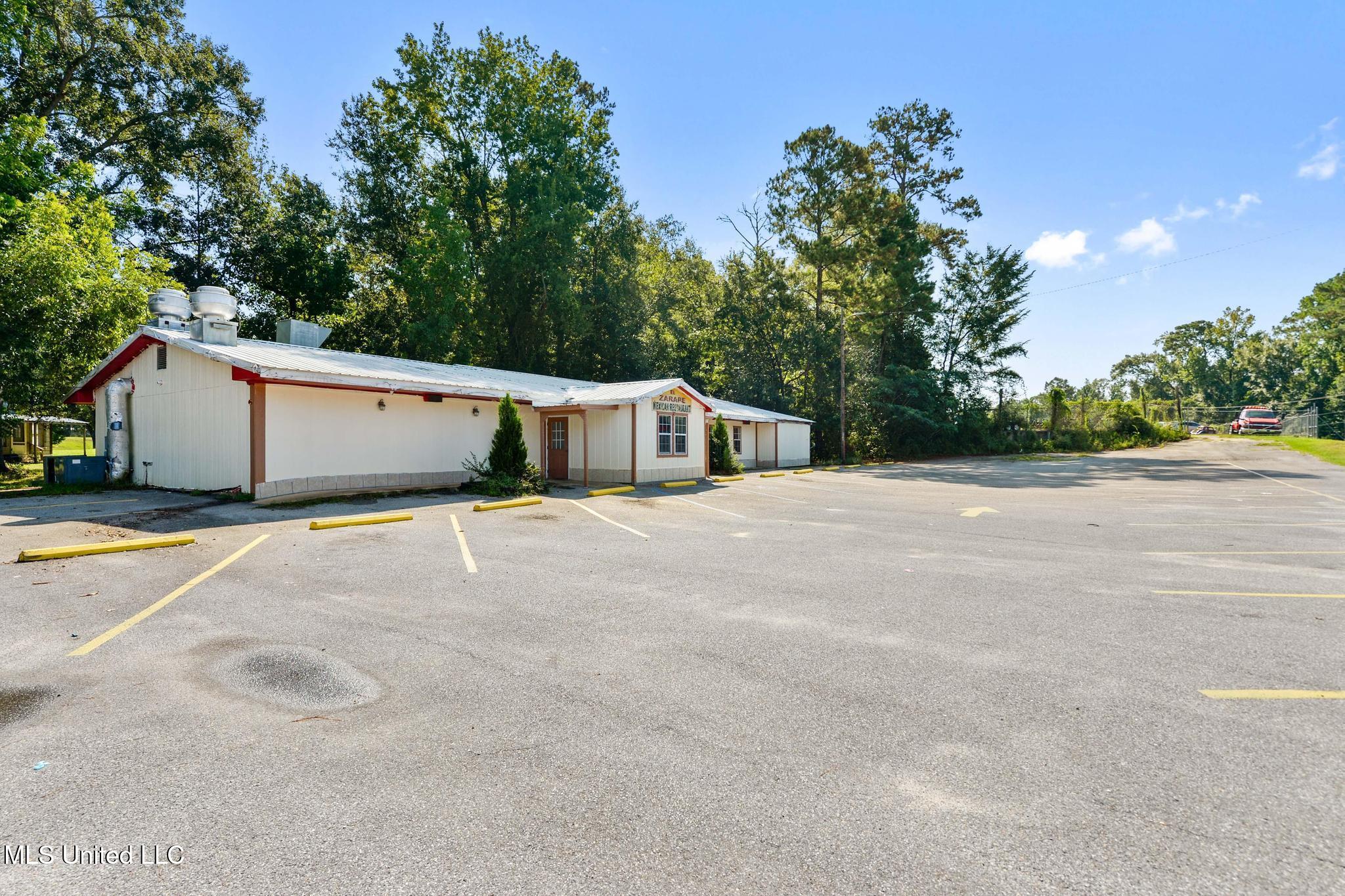 202 River Street Property Photo 2