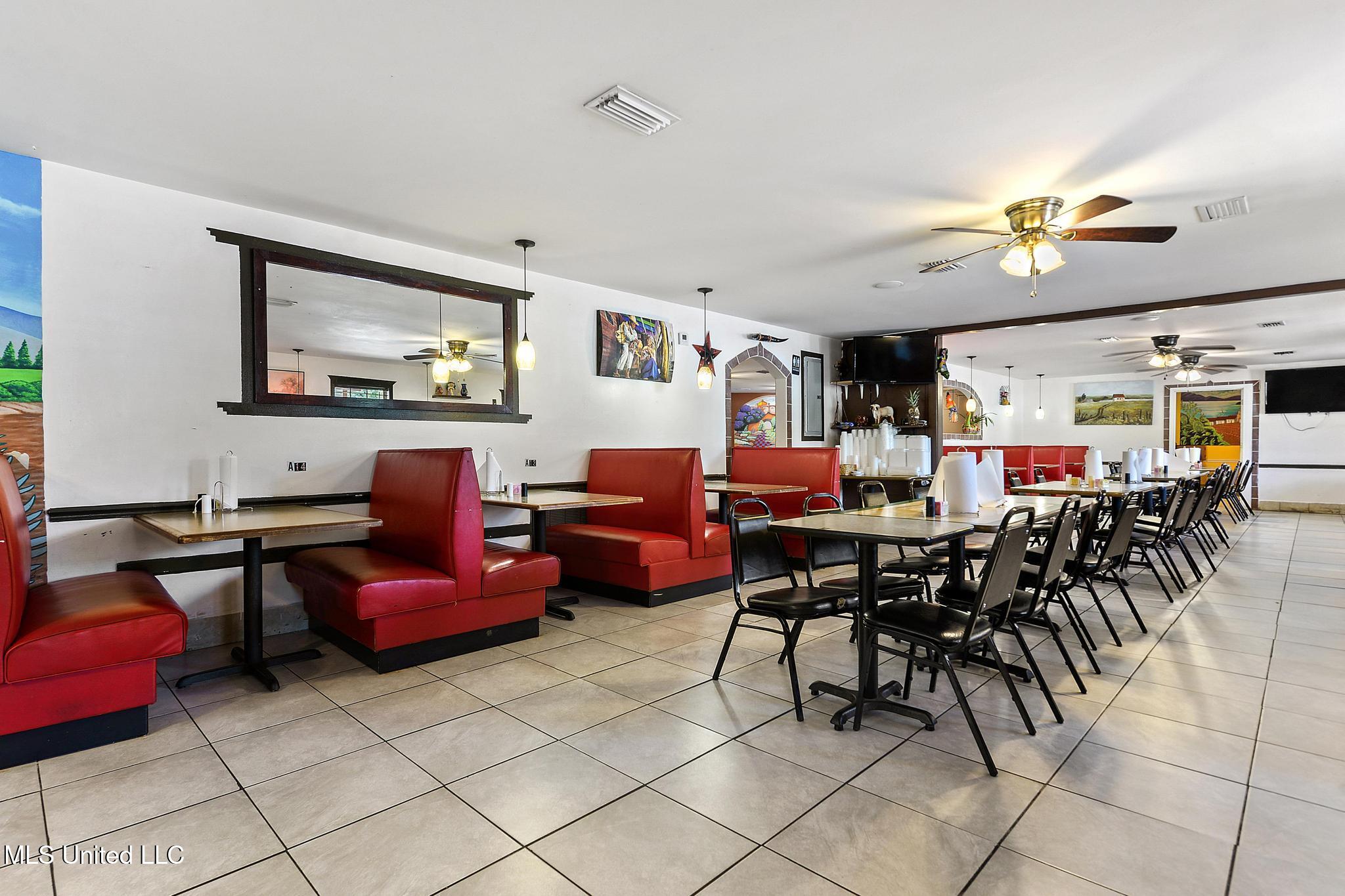 202 River Street Property Photo 5