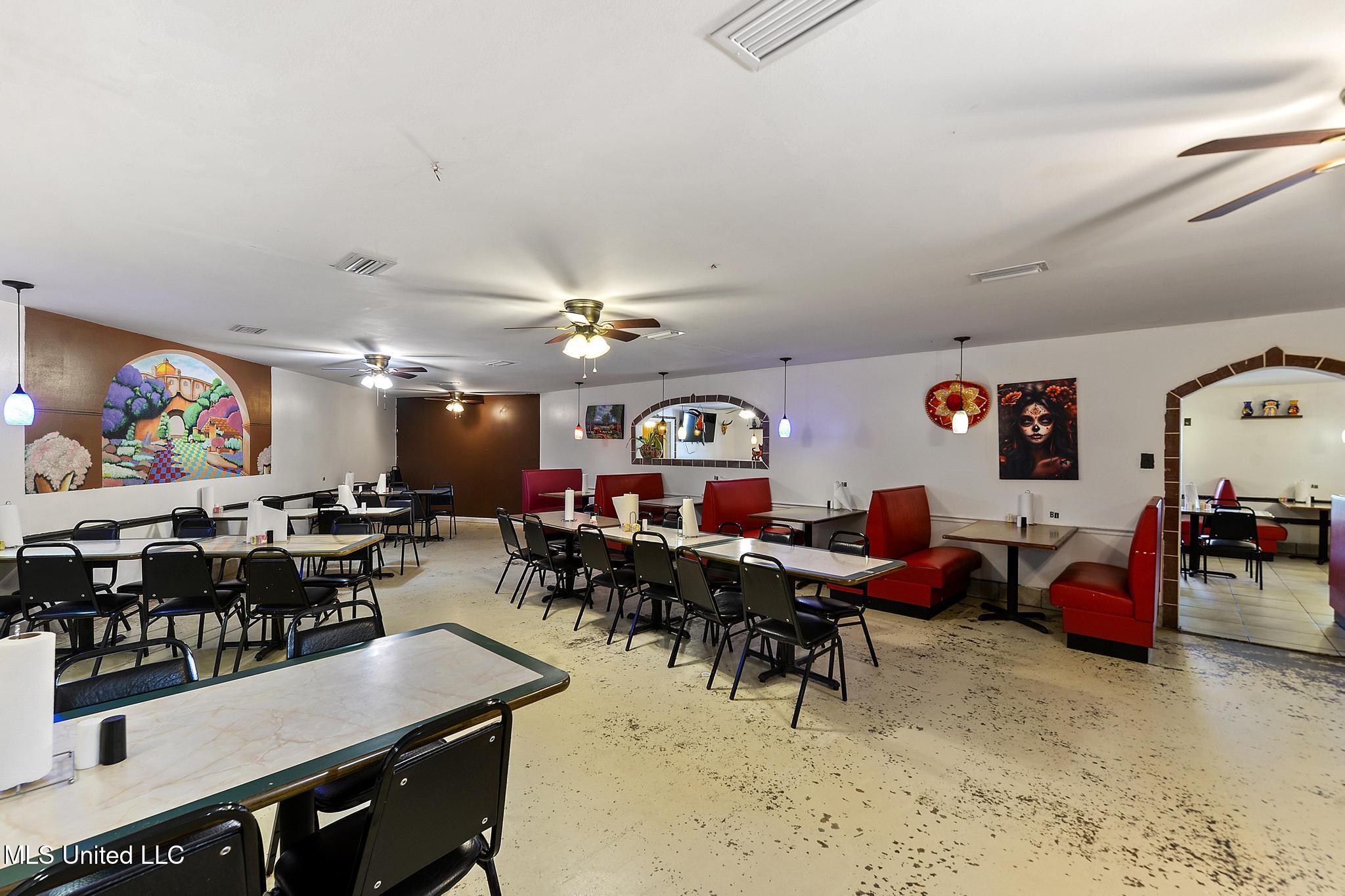 202 River Street Property Photo 9