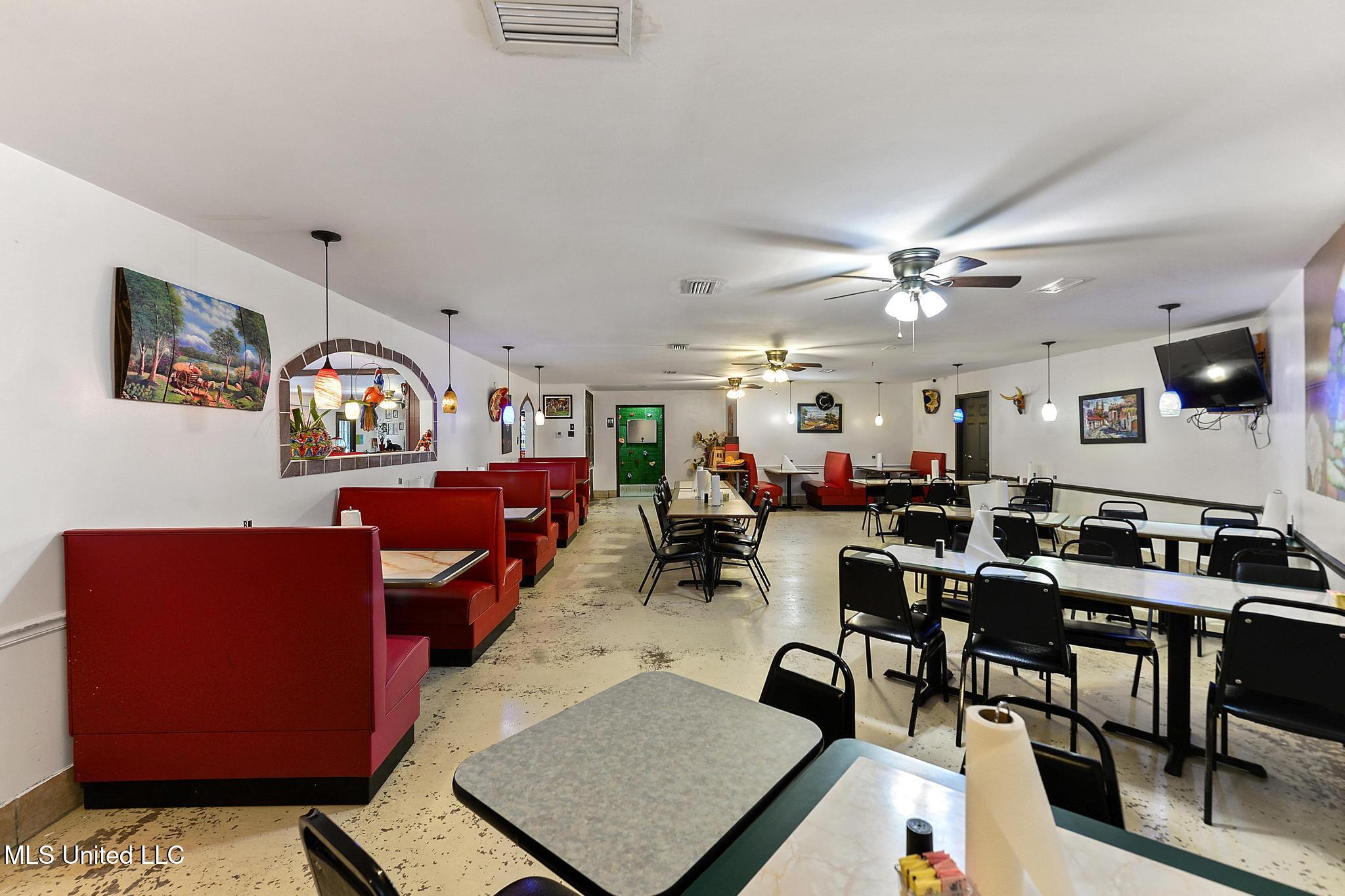 202 River Street Property Photo 10