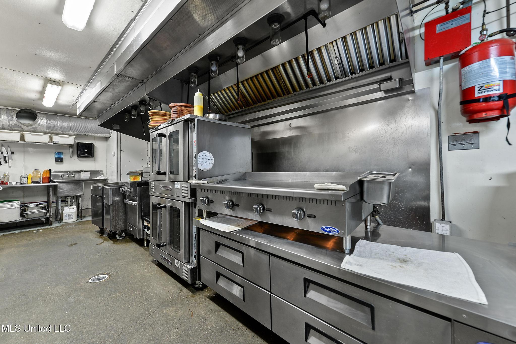 202 River Street Property Photo 15