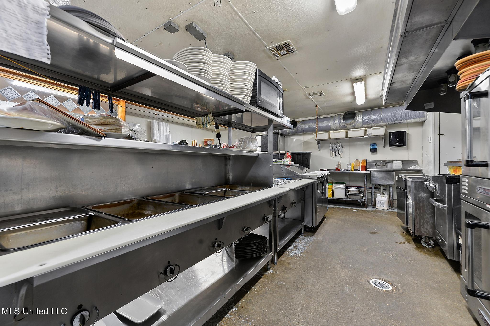 202 River Street Property Photo 17