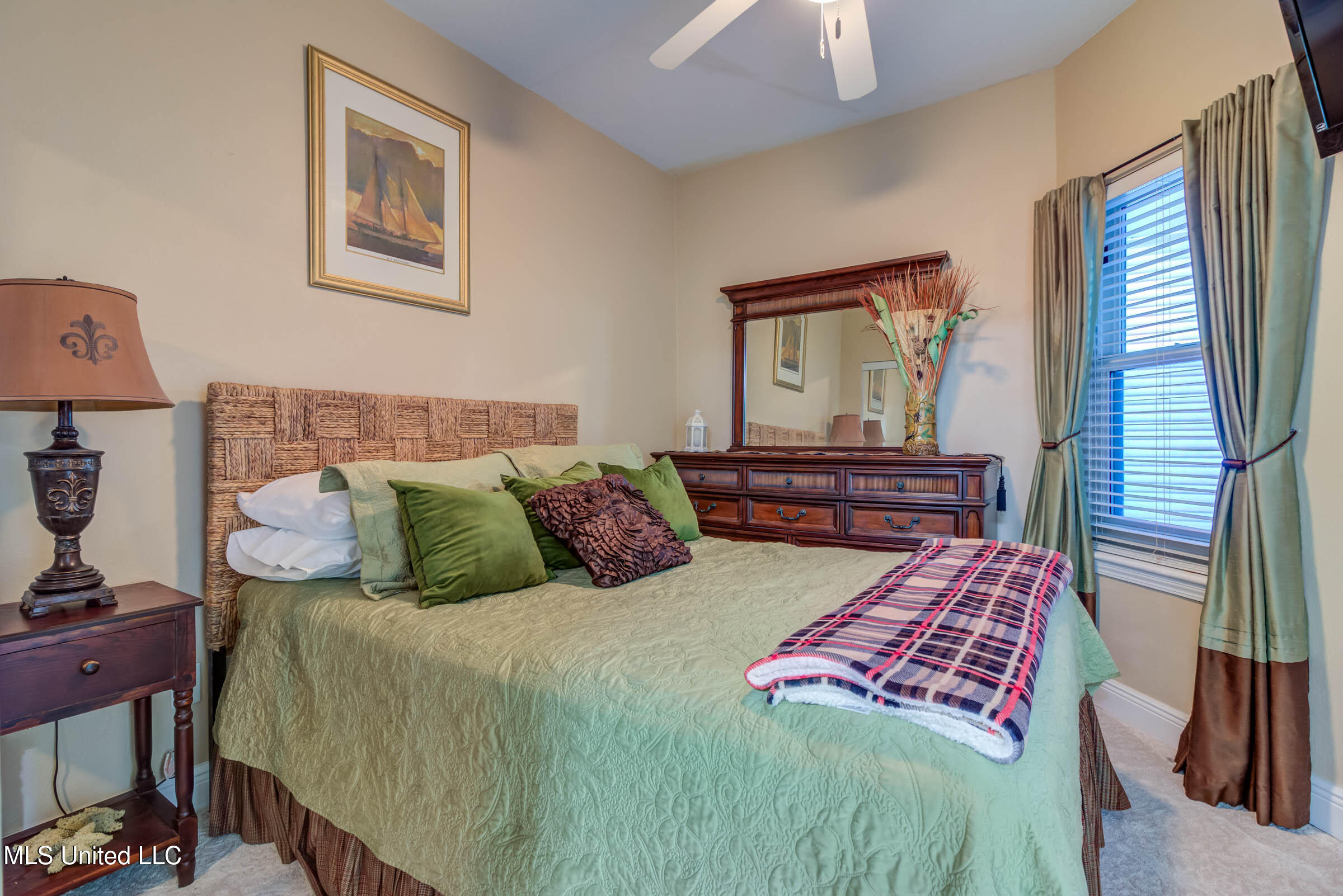 2668 Beach Boulevard Property Photo 26