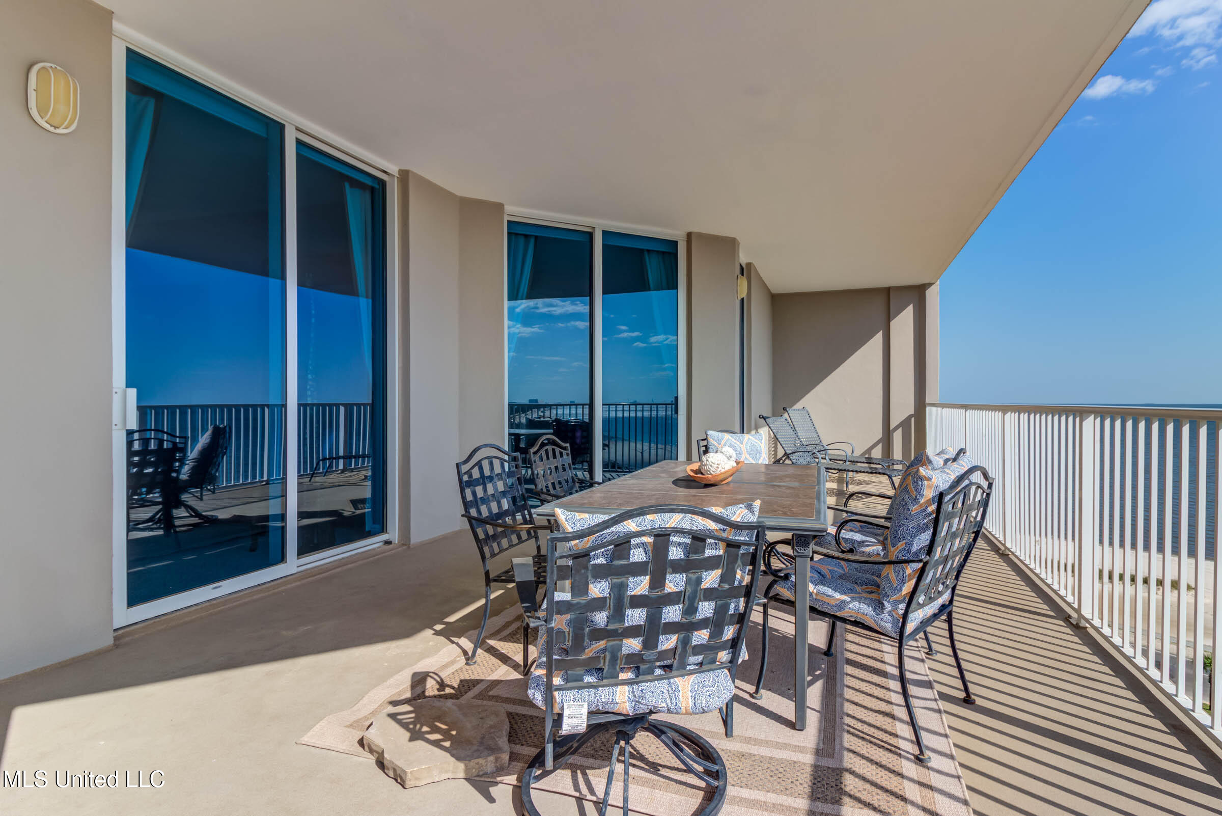 2668 Beach Boulevard Property Photo 40