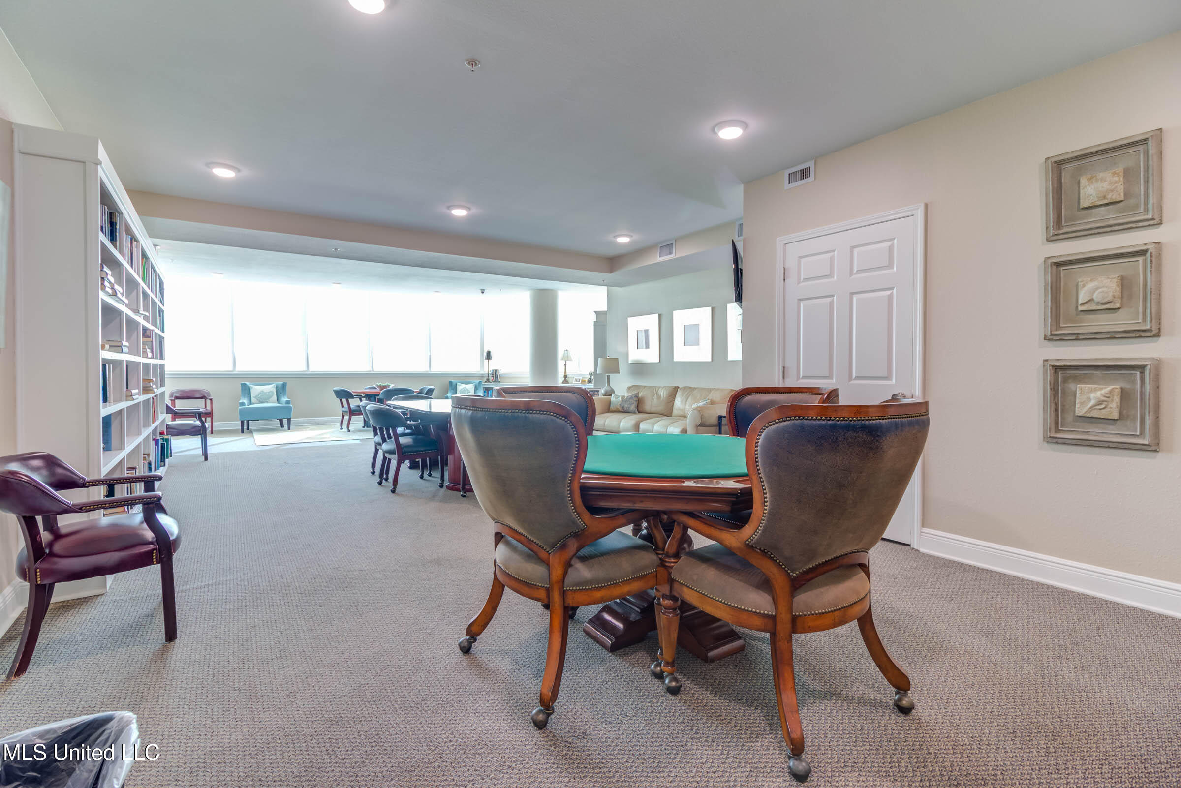 2668 Beach Boulevard Property Photo 48