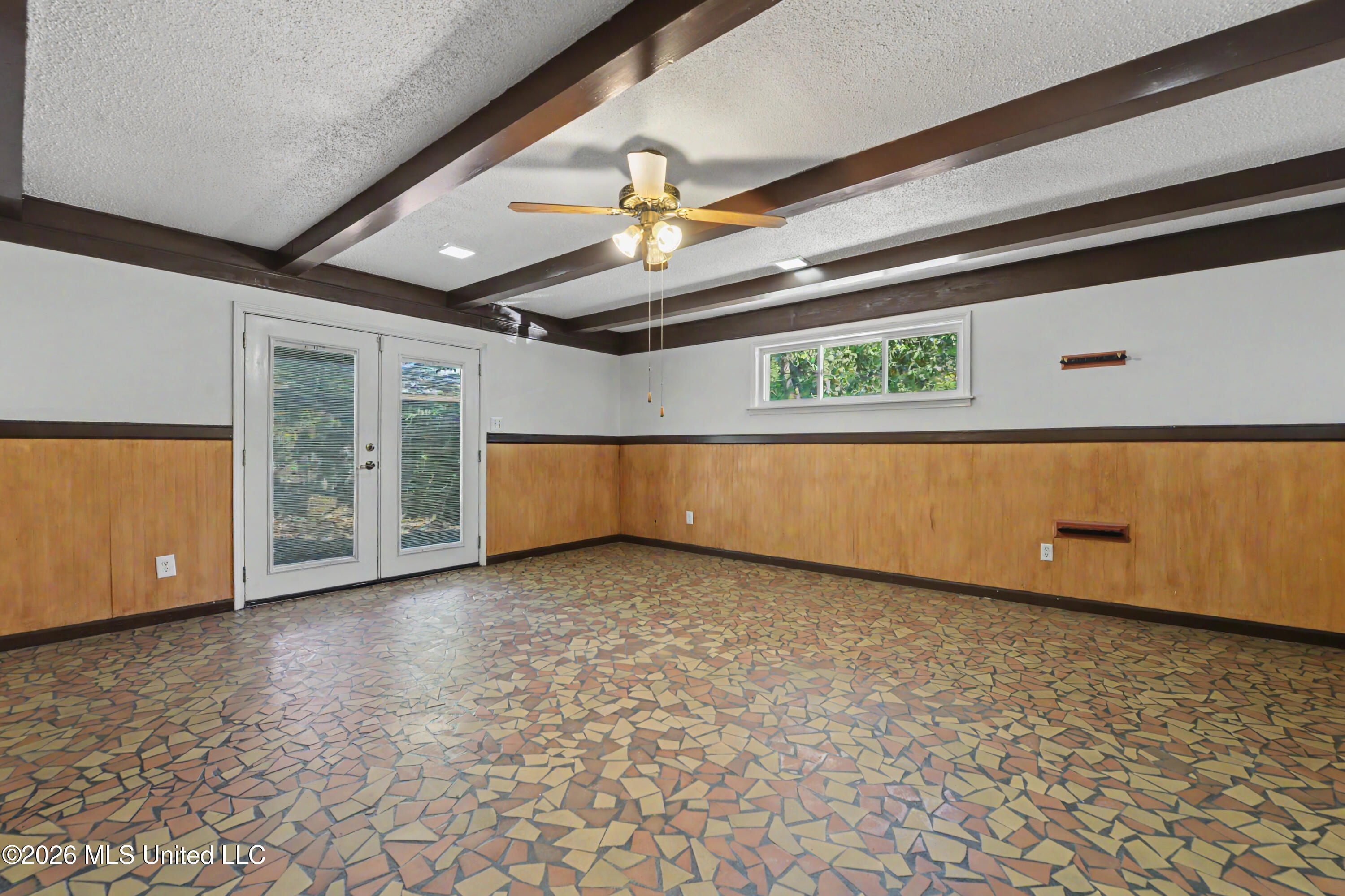1040 Del Norte Circle Property Photo 8