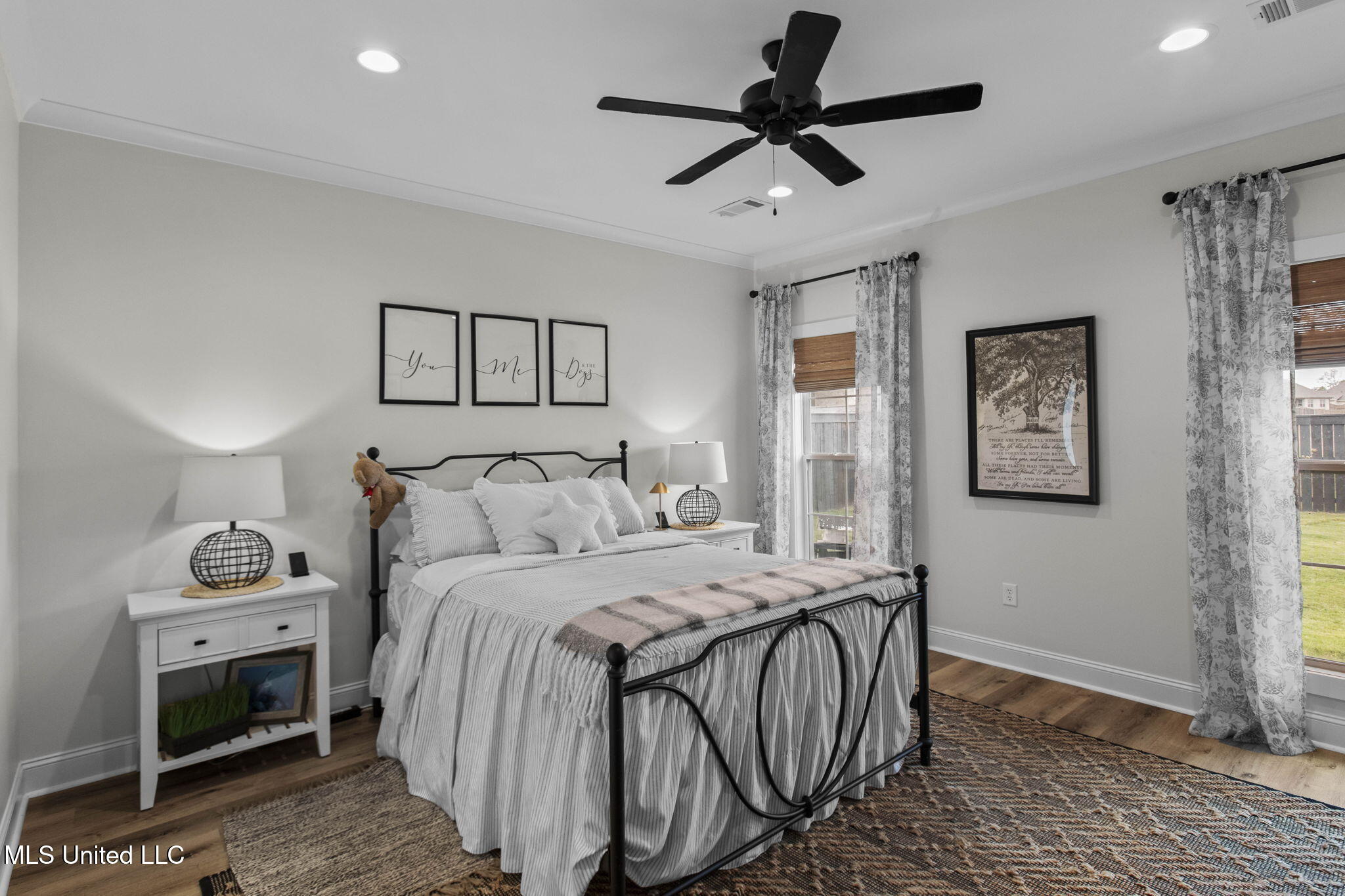 202 Silver Maple Place Property Photo 17