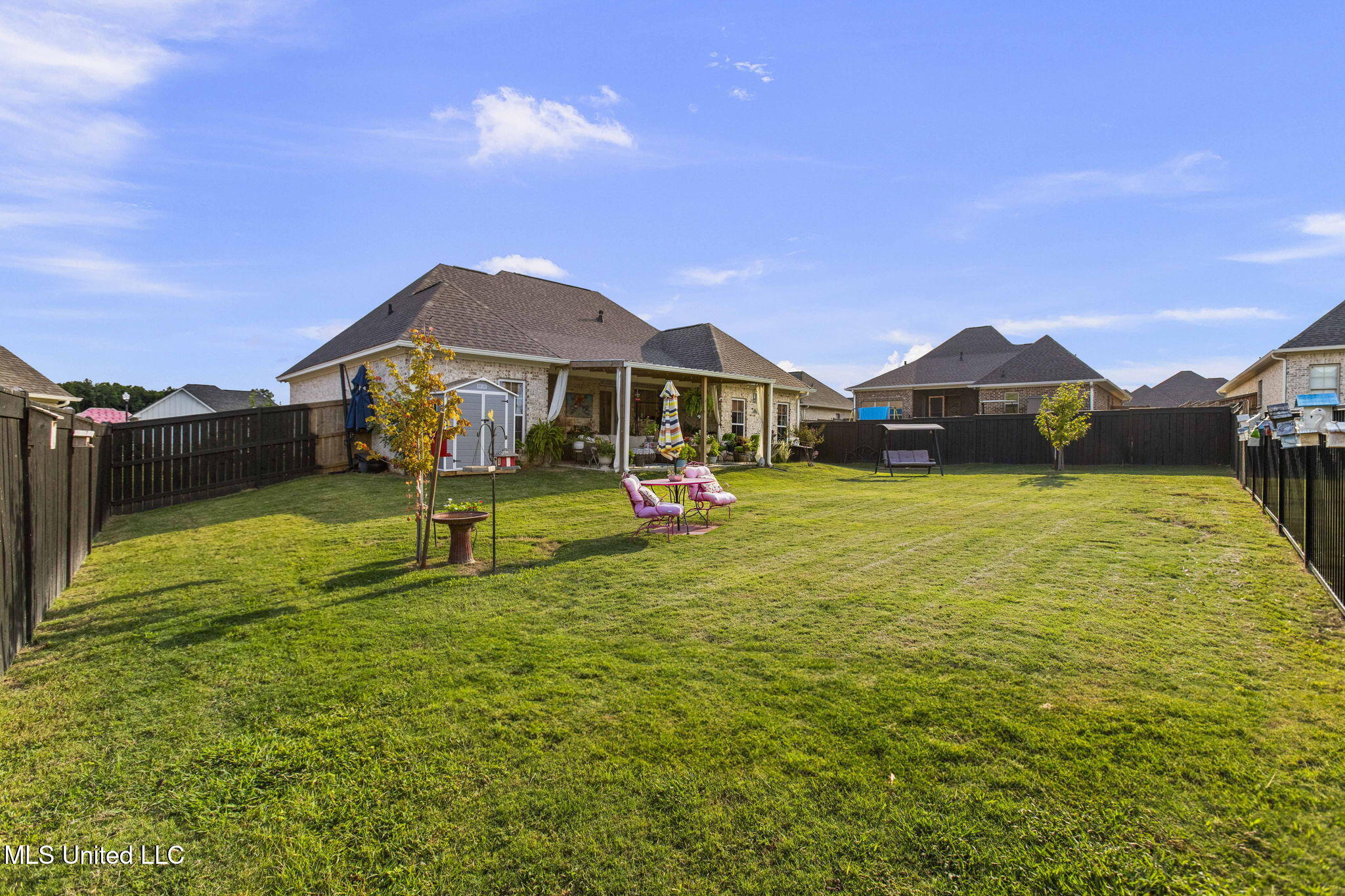 202 Silver Maple Place Property Photo 30