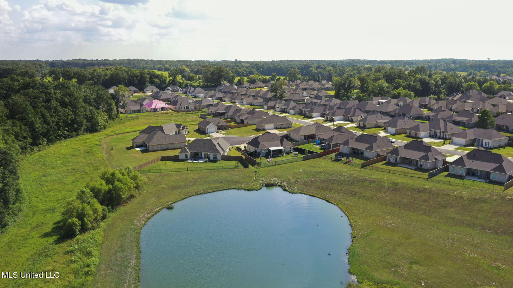 202 Silver Maple Place Property Photo 35