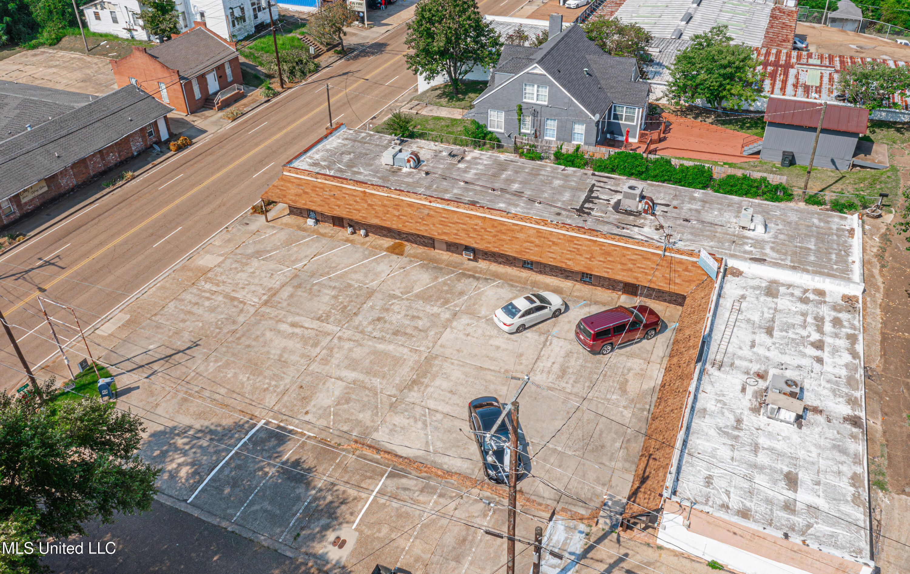 1713 Clay Street Property Photo 5