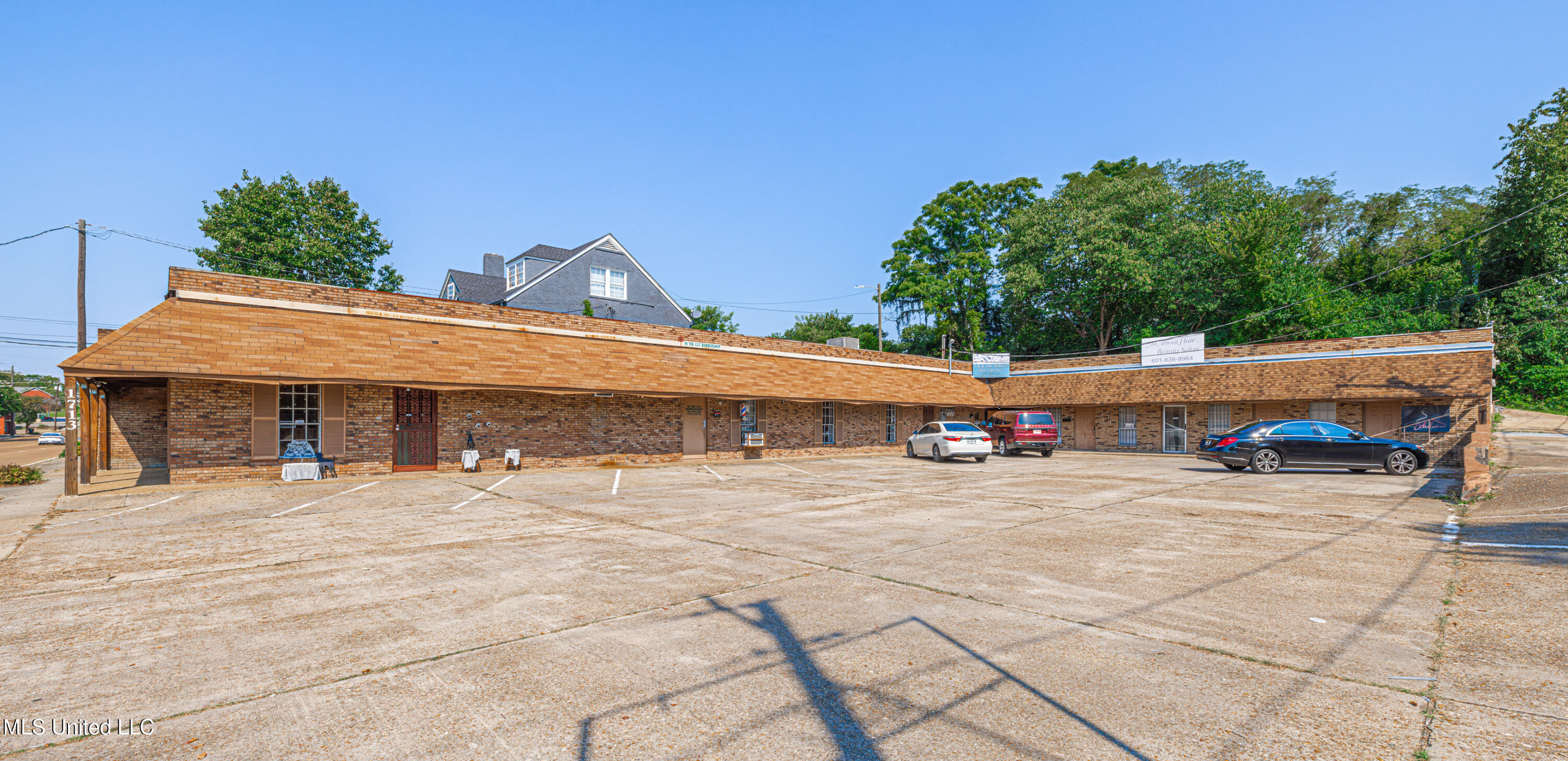 1713 Clay Street Property Photo 7