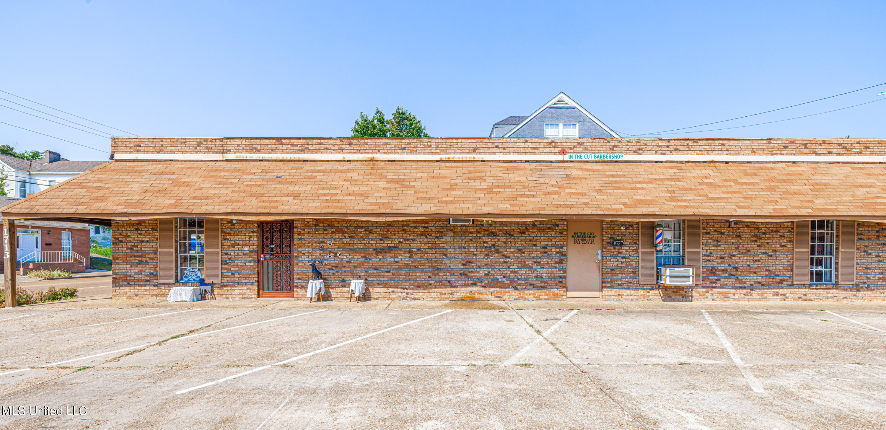 1713 Clay Street Property Photo 11