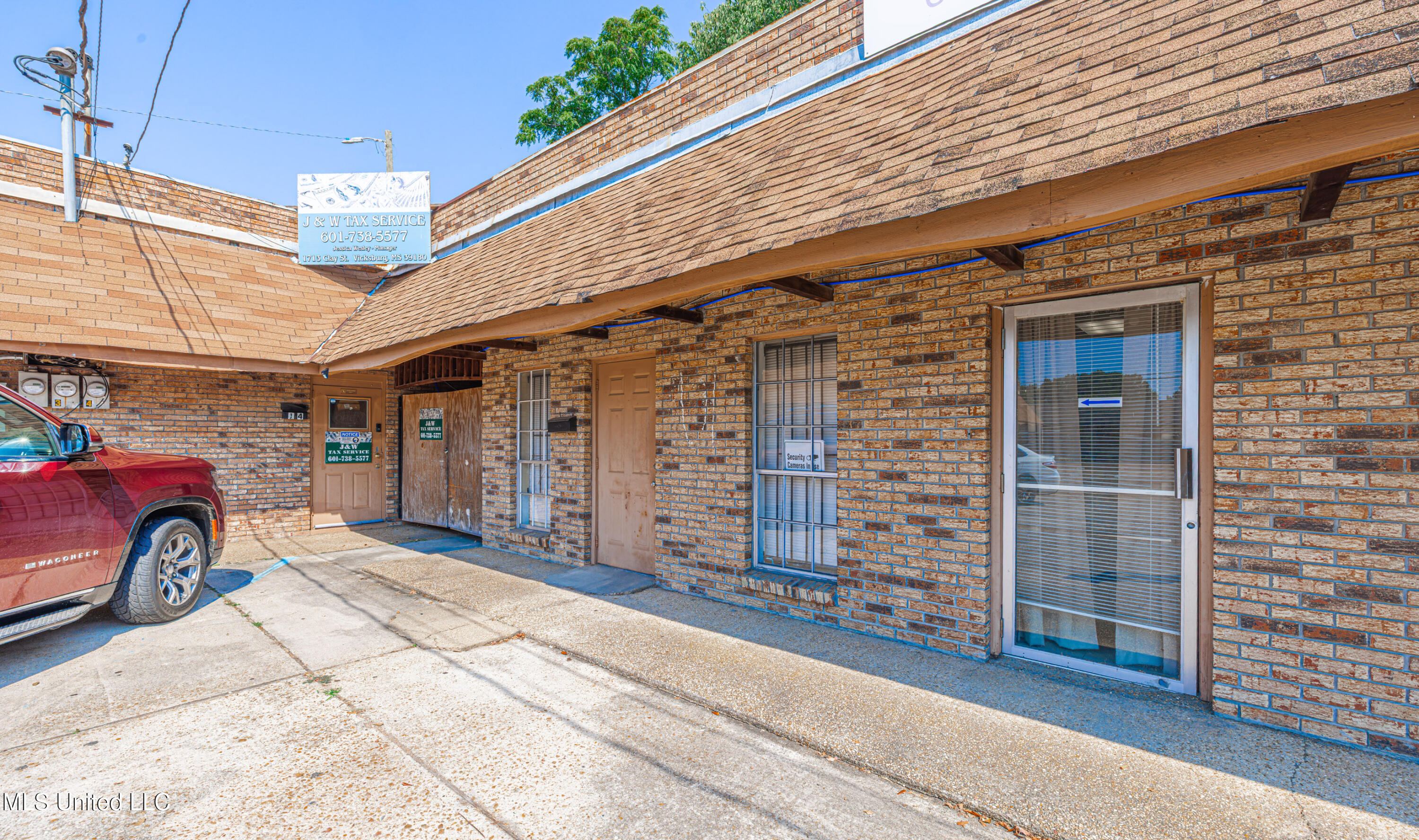 1713 Clay Street Property Photo 13