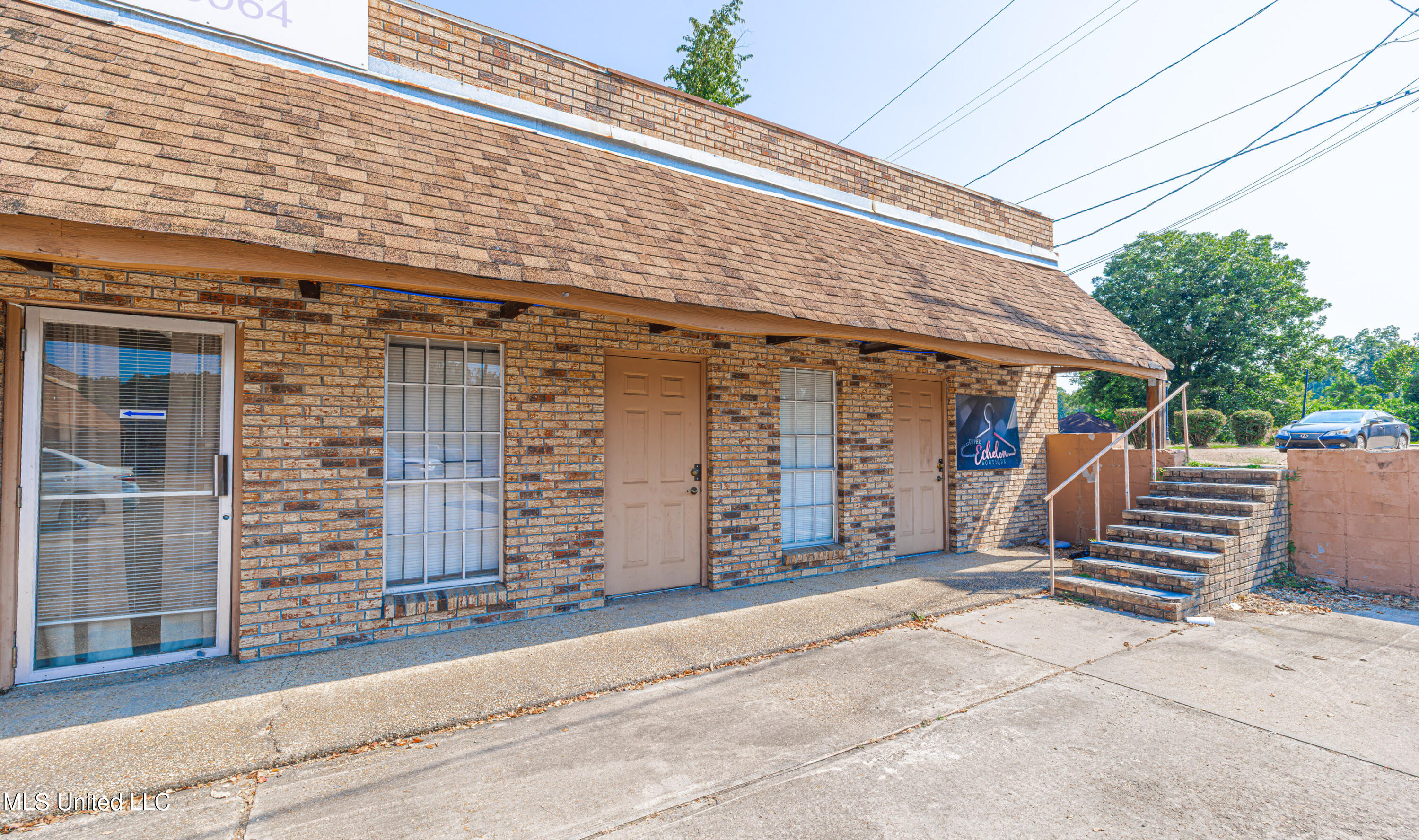 1713 Clay Street Property Photo 14