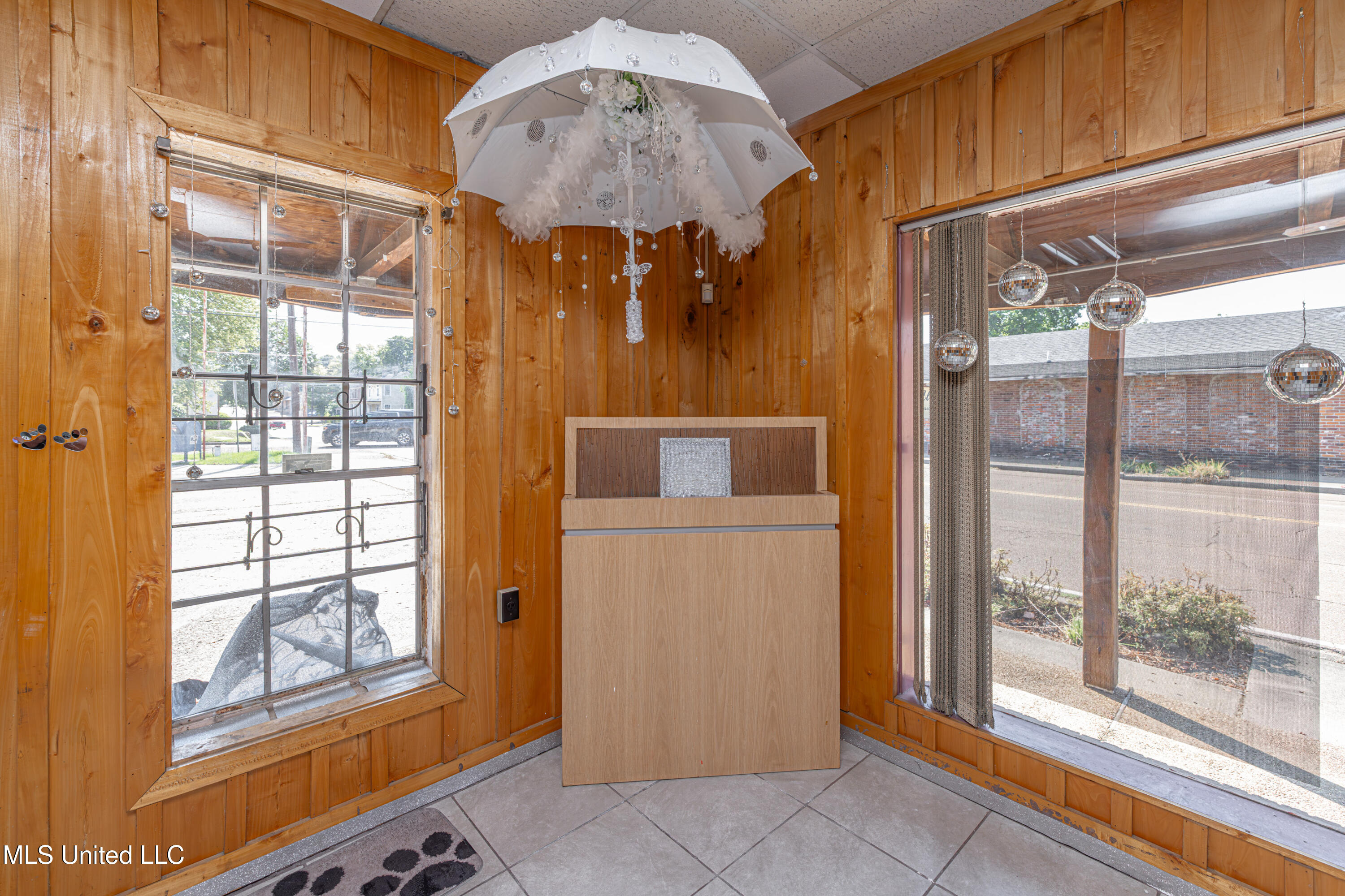 1713 Clay Street Property Photo 19