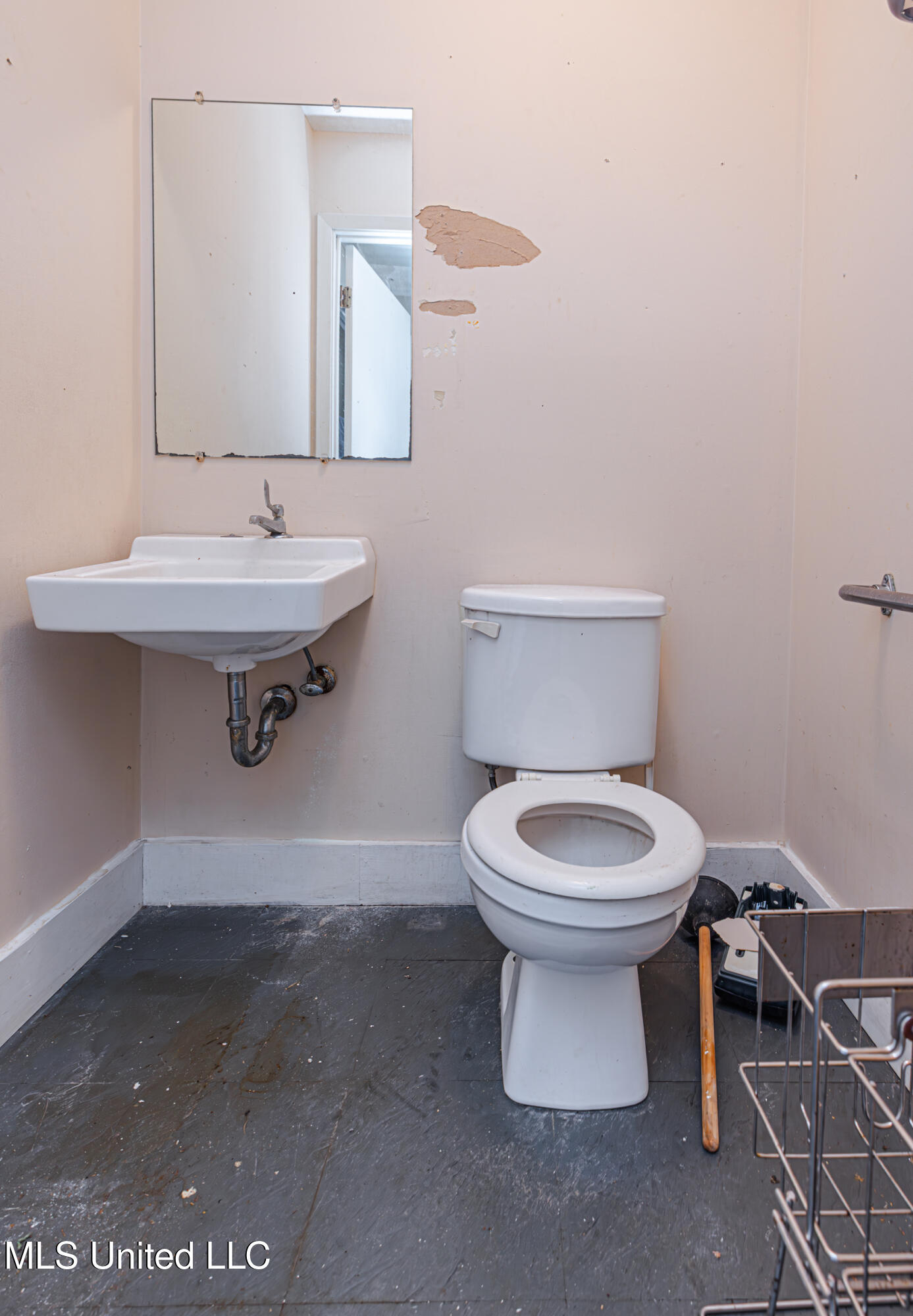 1713 Clay Street Property Photo 38