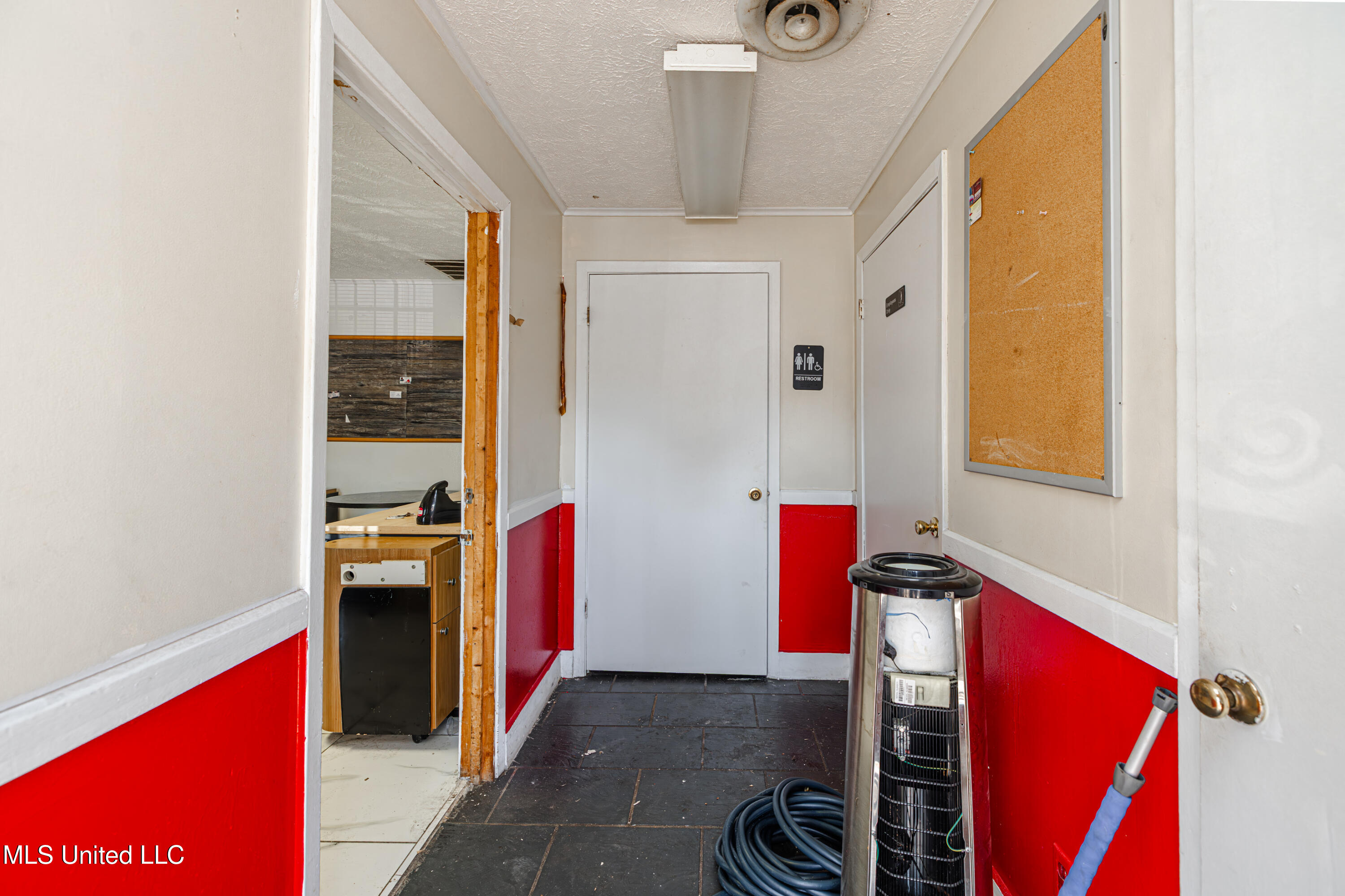 1713 Clay Street Property Photo 39