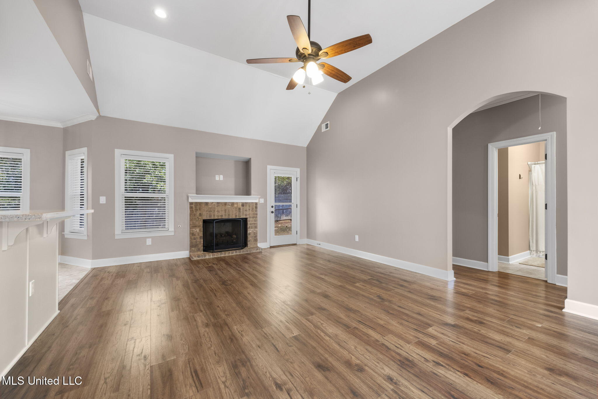 35 Pearson Cove Property Photo 8