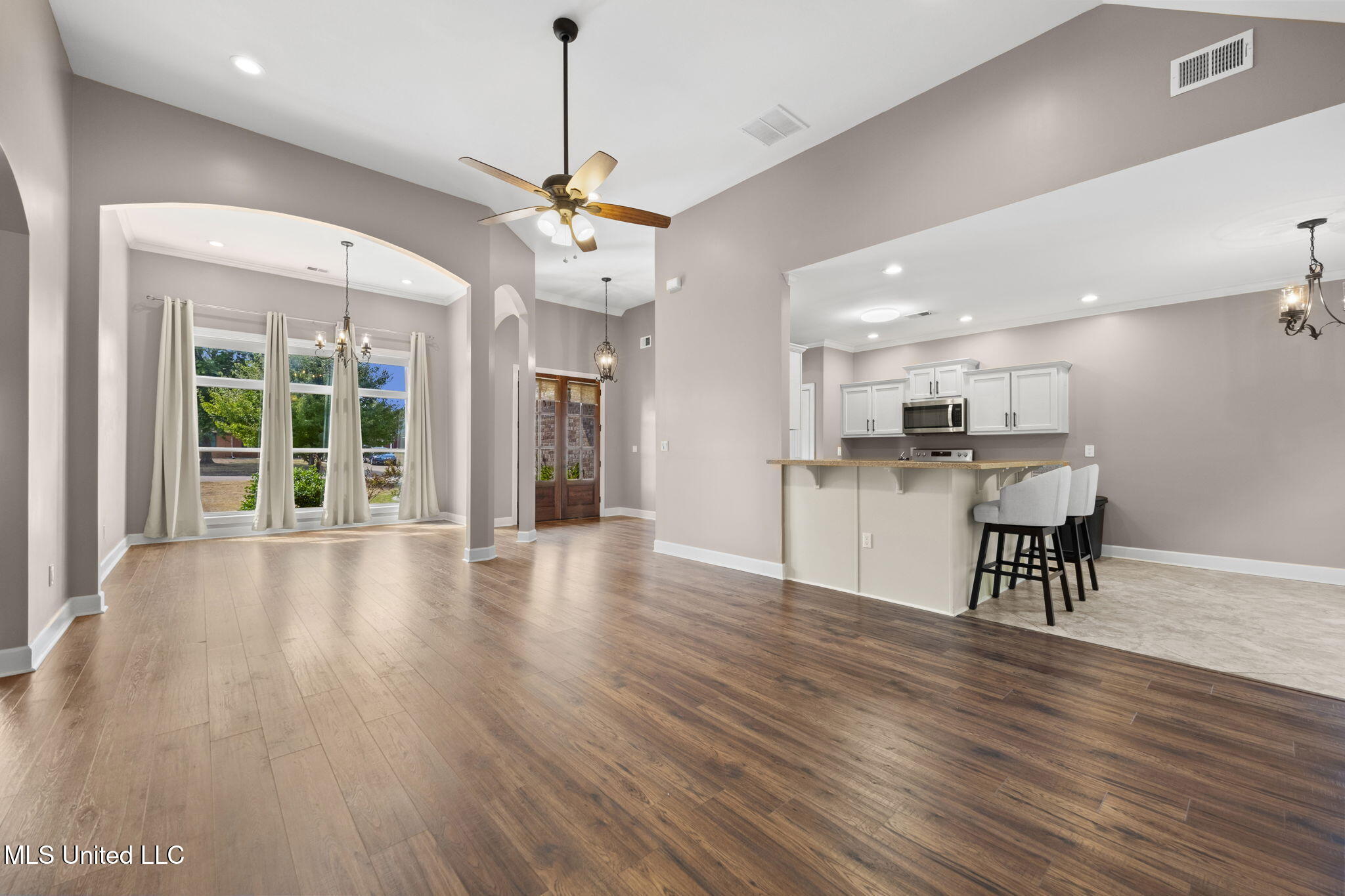 35 Pearson Cove Property Photo 9