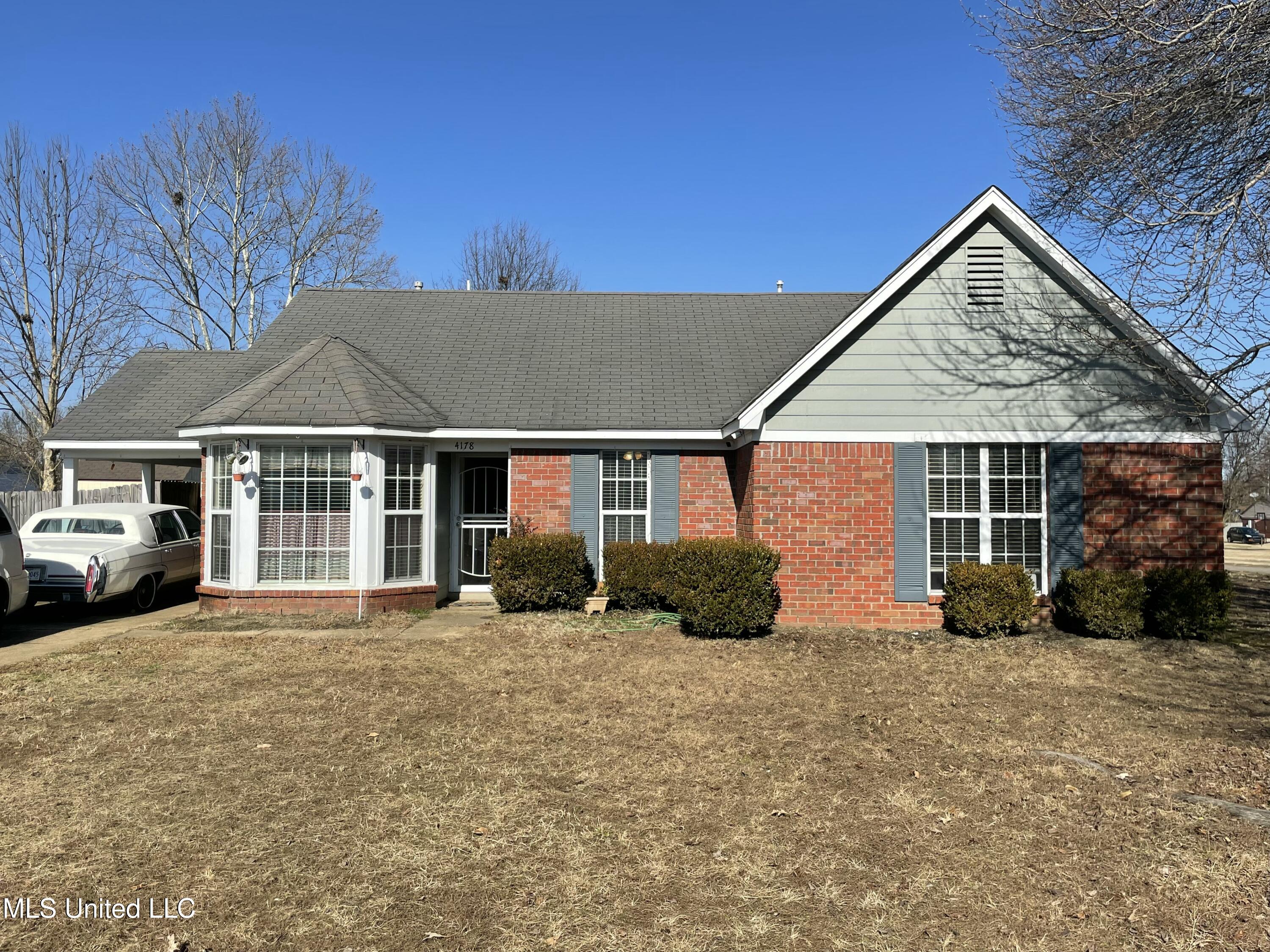 4178 Blackstone Drive Property Photo 1