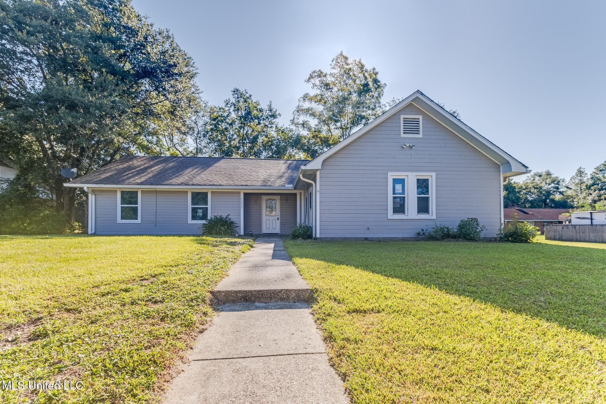 15030 Government Street Property Photo 2