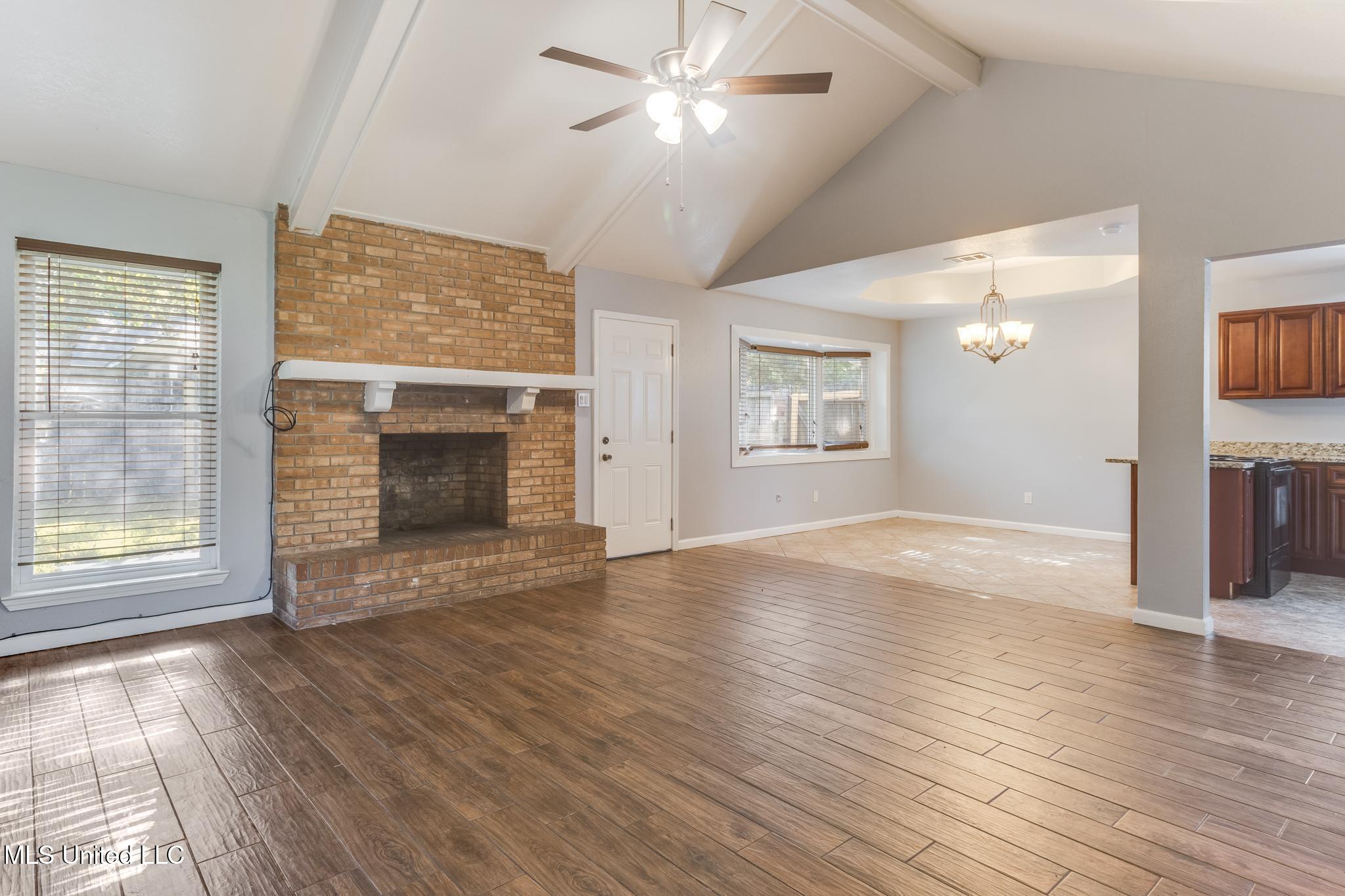 15030 Government Street Property Photo 6