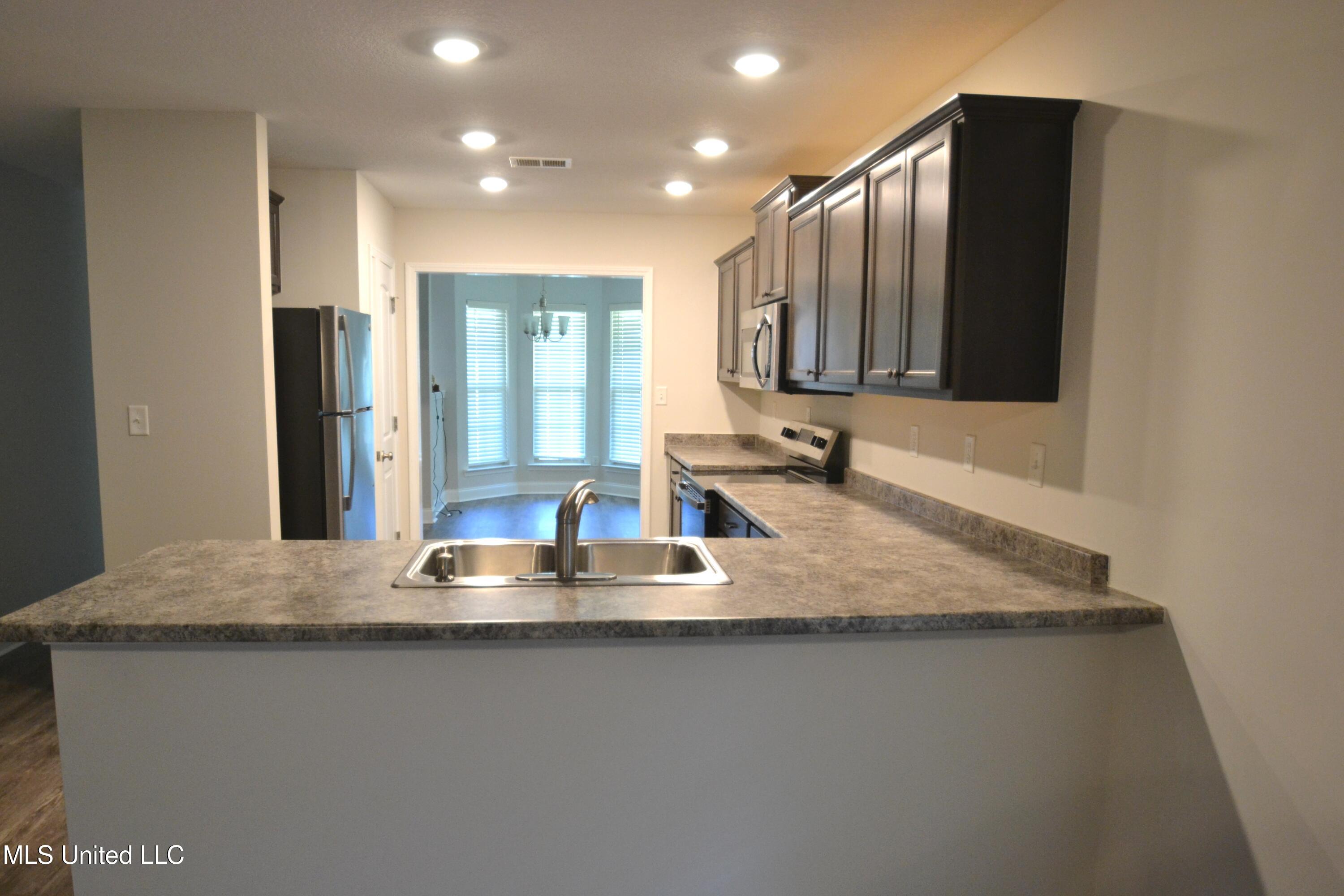 7843 Ferndale Drive Property Photo 6