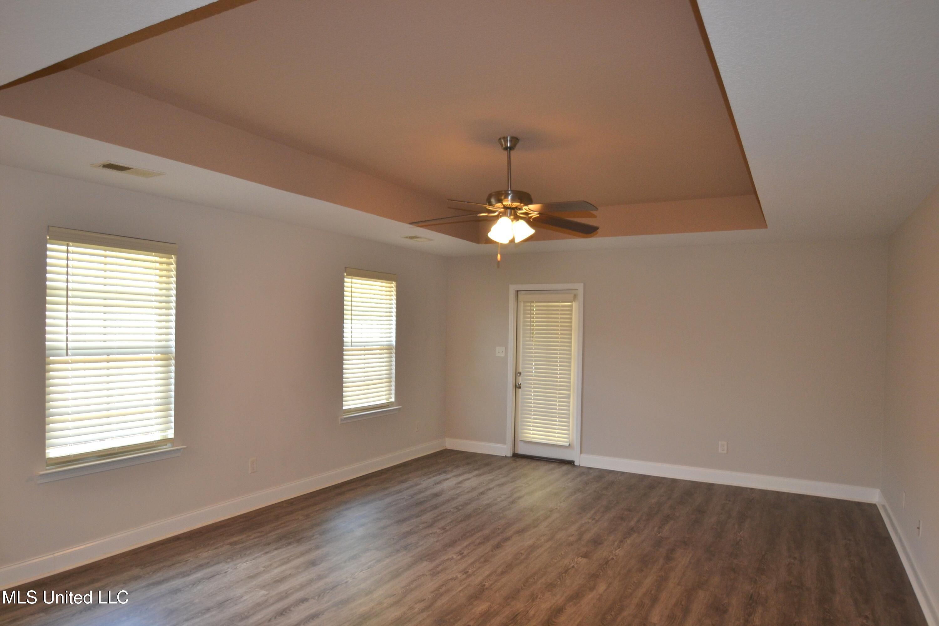 7843 Ferndale Drive Property Photo 10