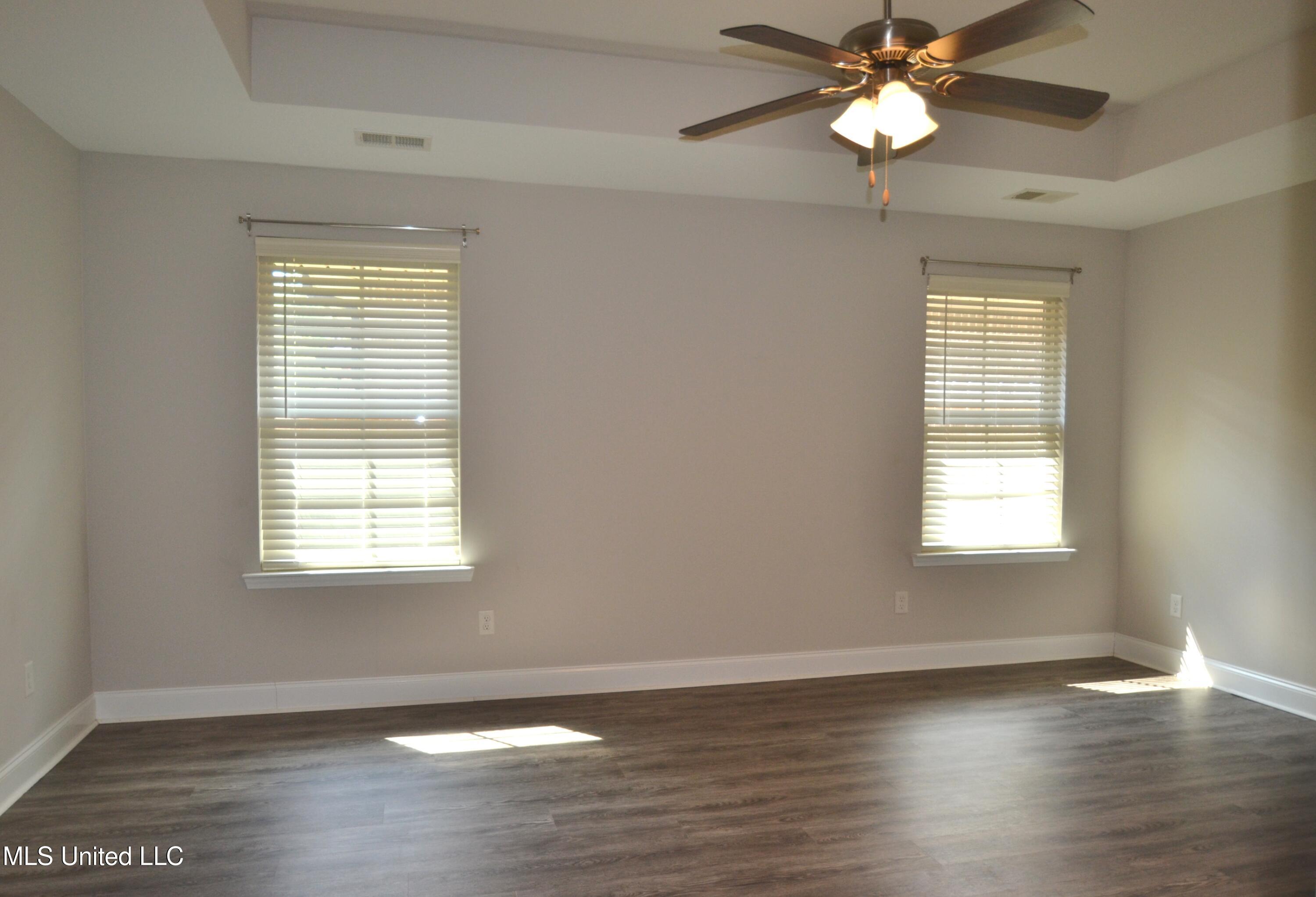 7843 Ferndale Drive Property Photo 12