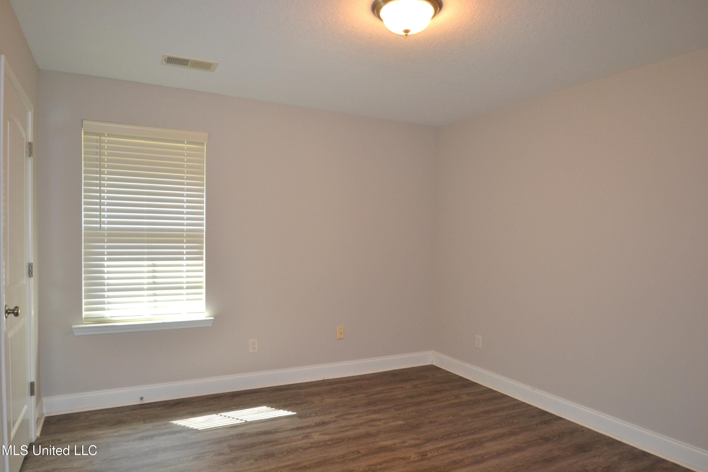 7843 Ferndale Drive Property Photo 18