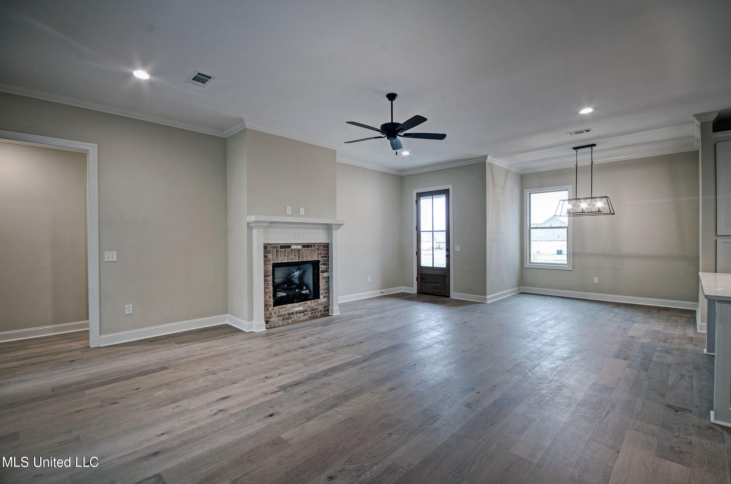 343 Willow Way Property Photo 16