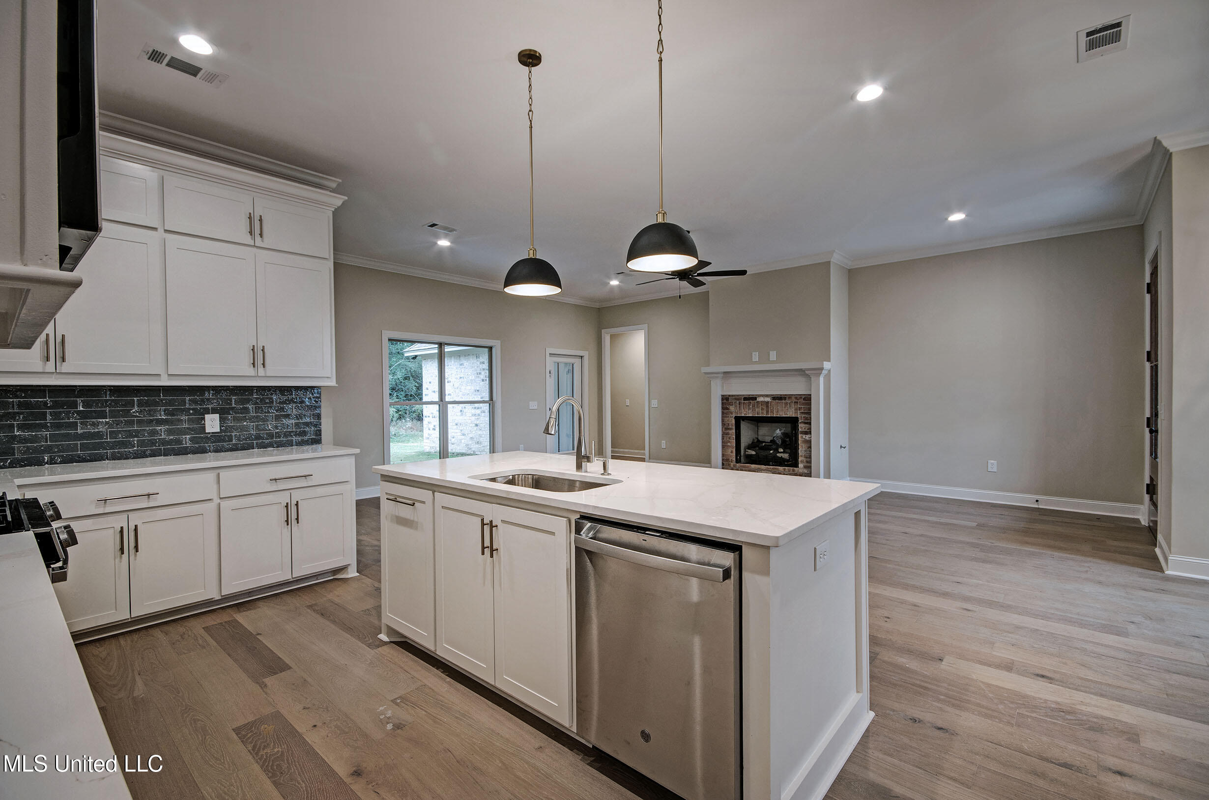 343 Willow Way Property Photo 18