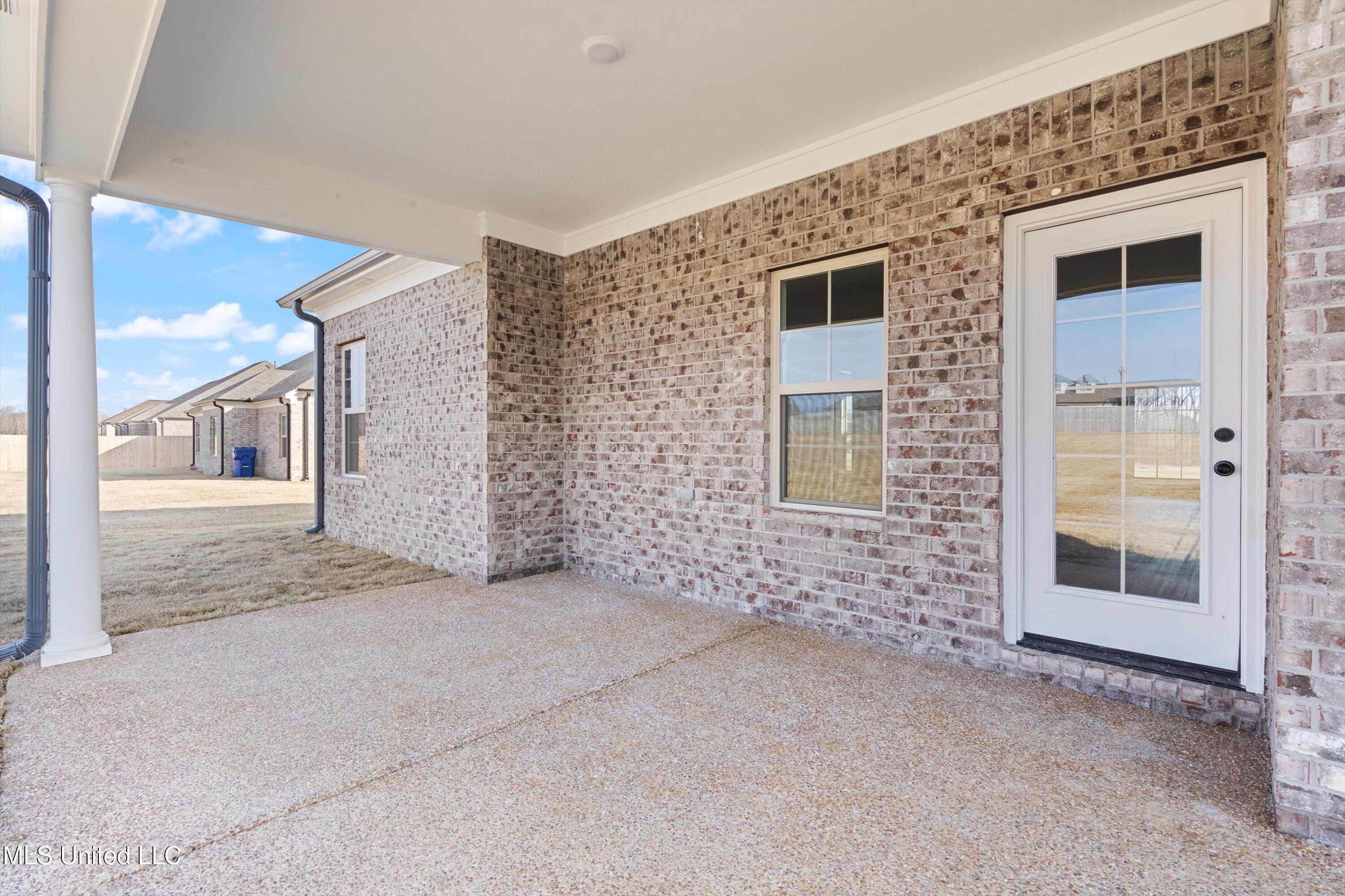 723 Lucas Lane Property Photo 25