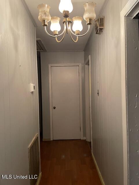 4211 Meadowlane Drive Property Photo 3